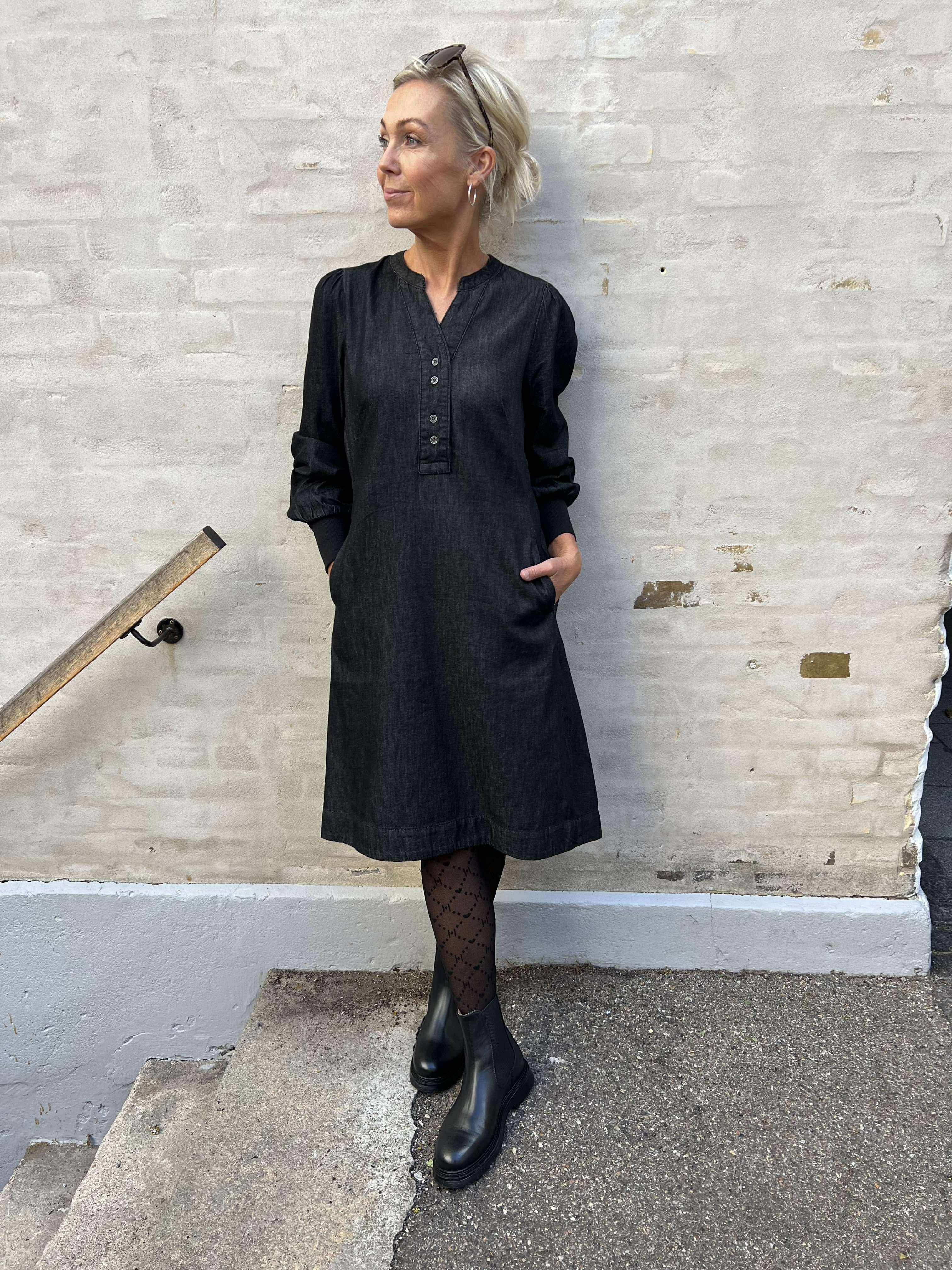Hilka Arpa Short Dress - Black Wash