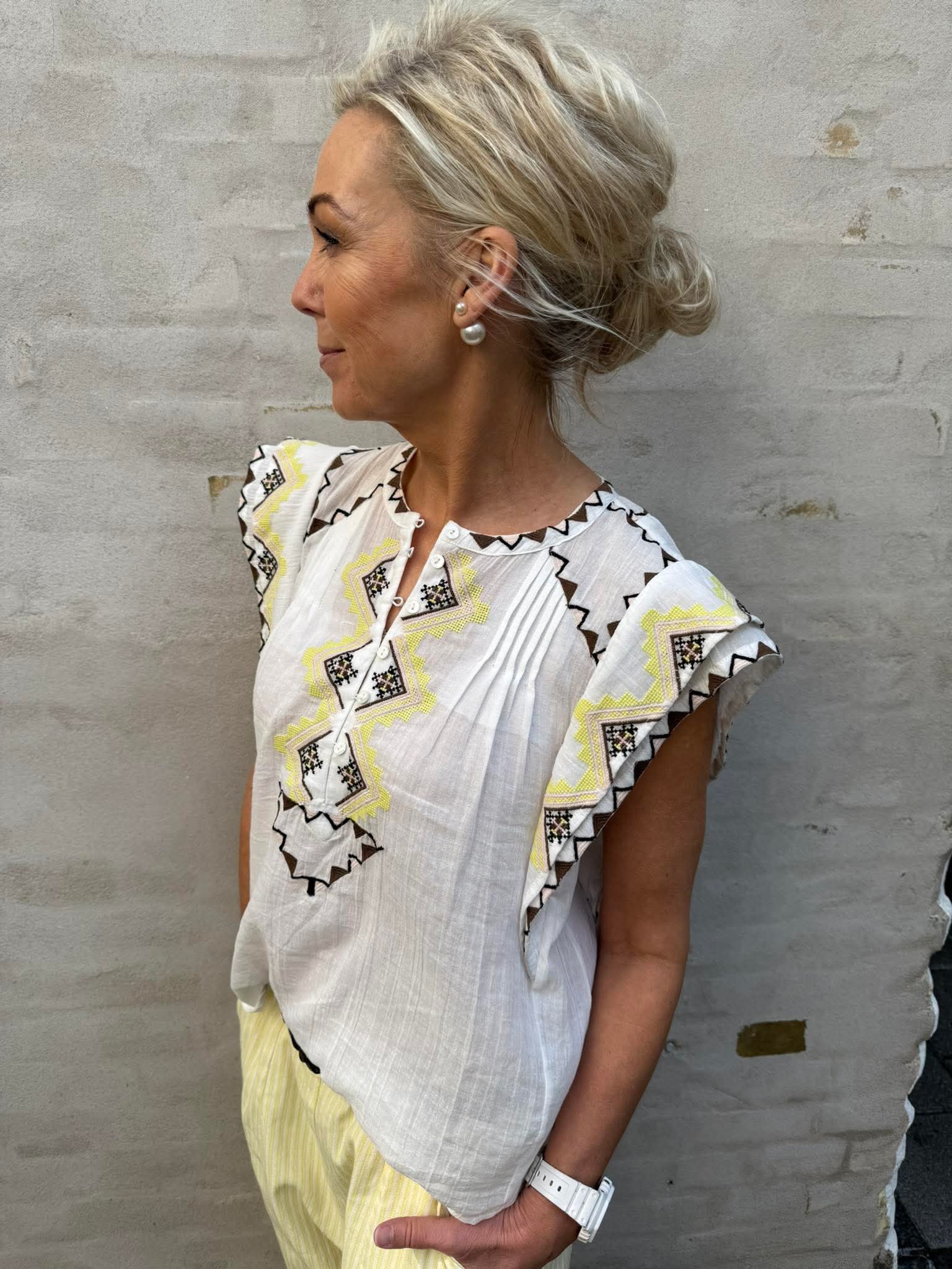LivGO Blouse - Off White