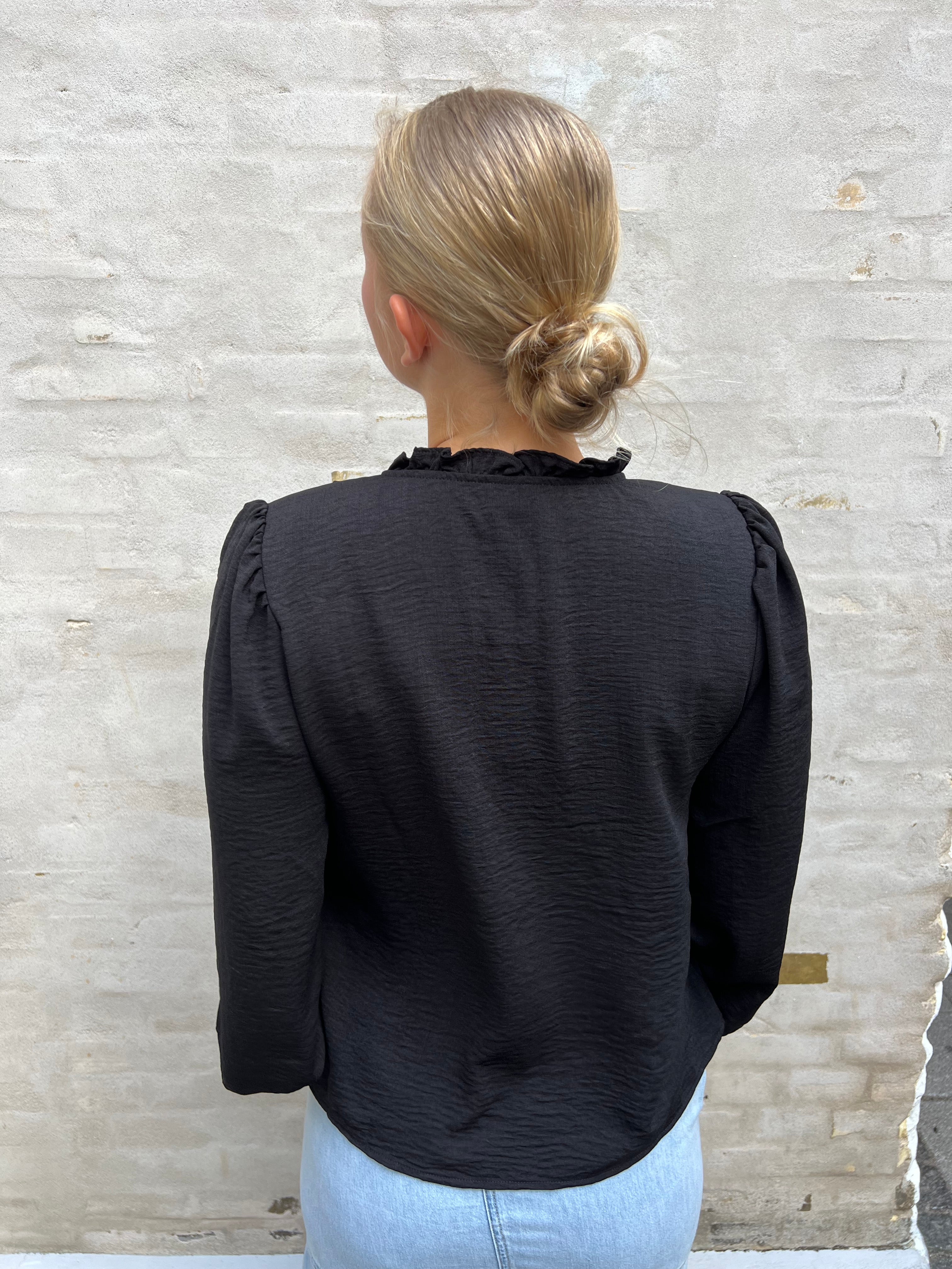 RACHEL LIFE PINTUCK TOP - Black