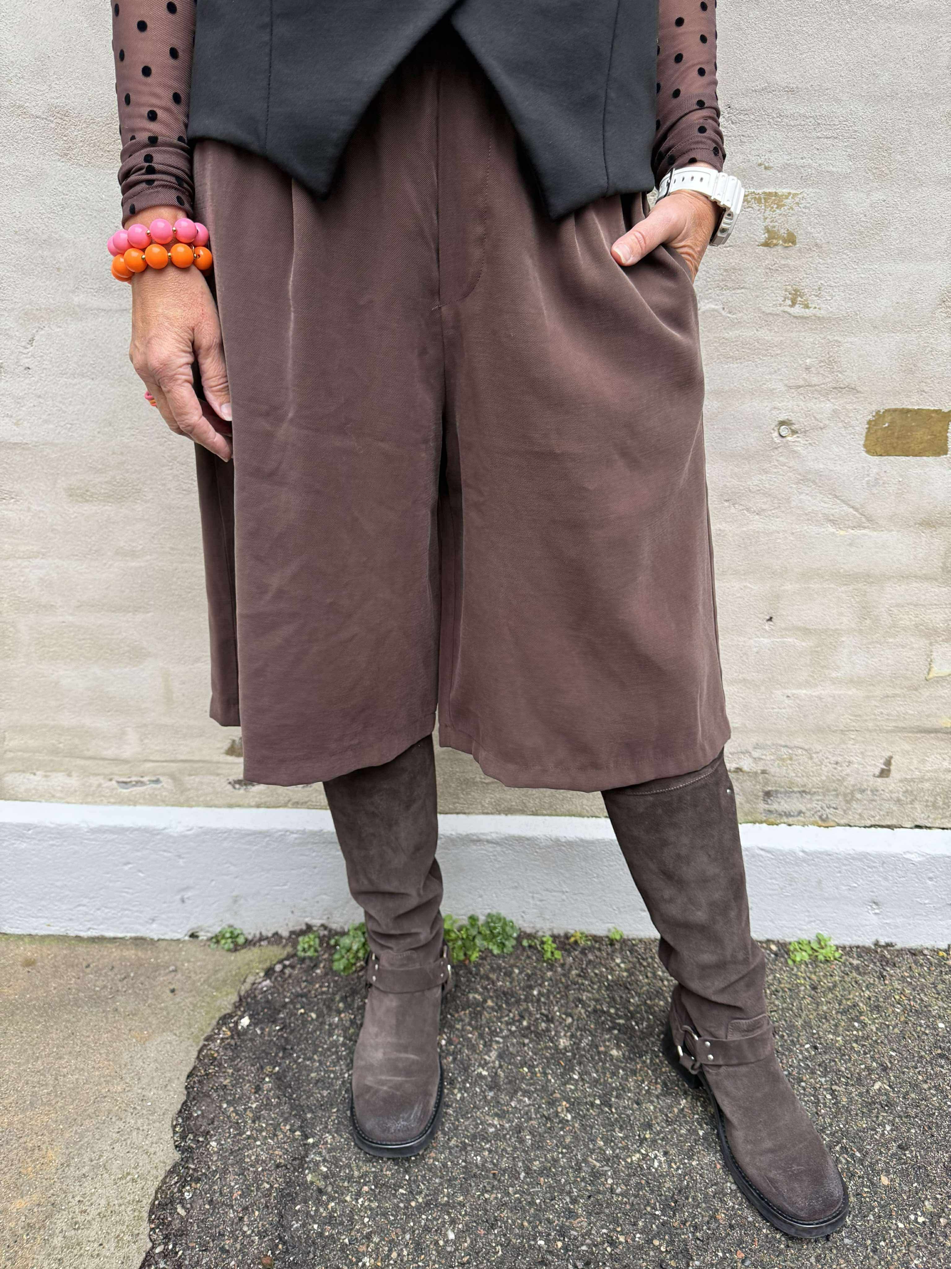 CASBA long shorts - Coffee