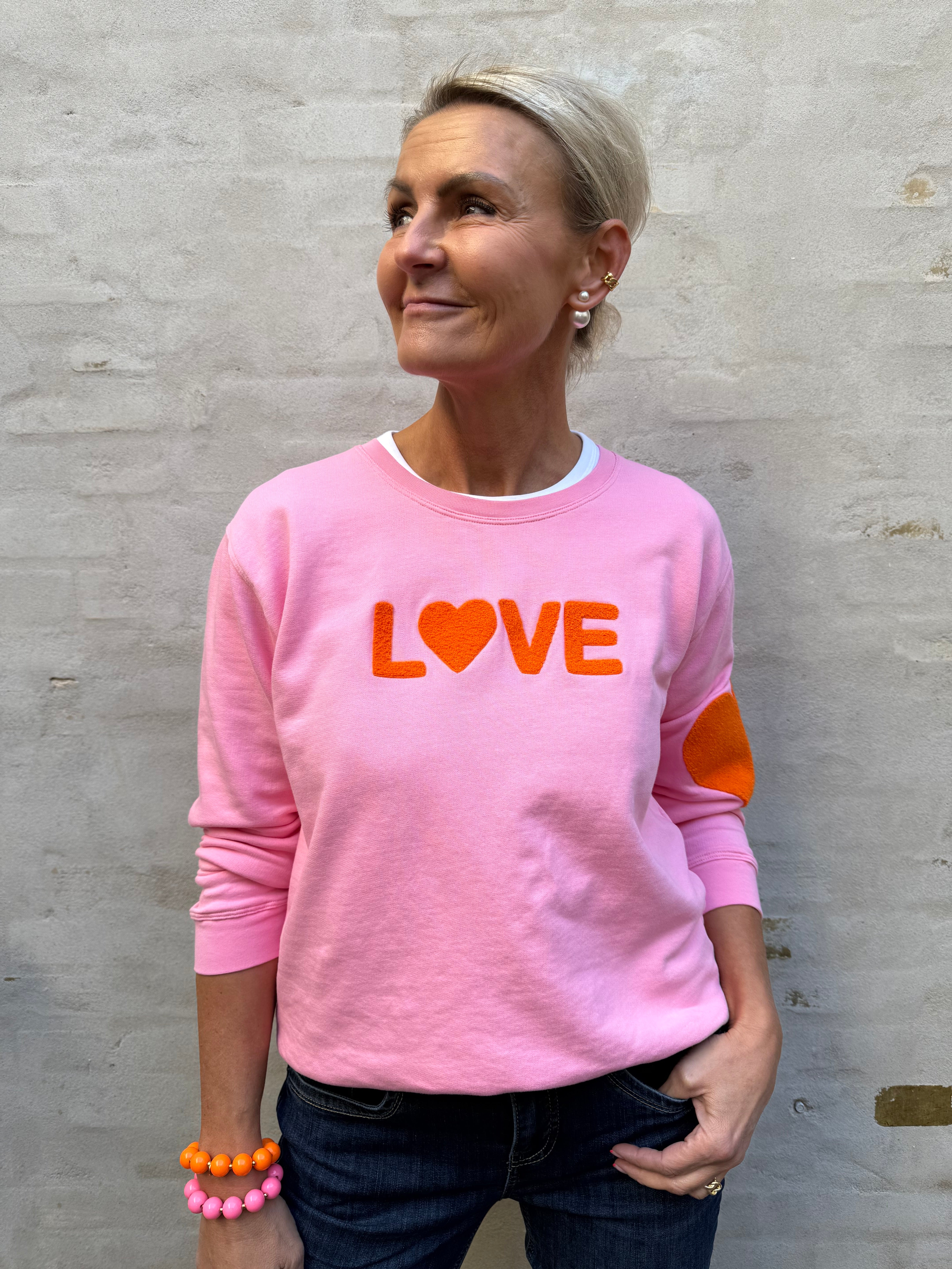 Sweat LOVE - Auora pink with orange embroidery classic