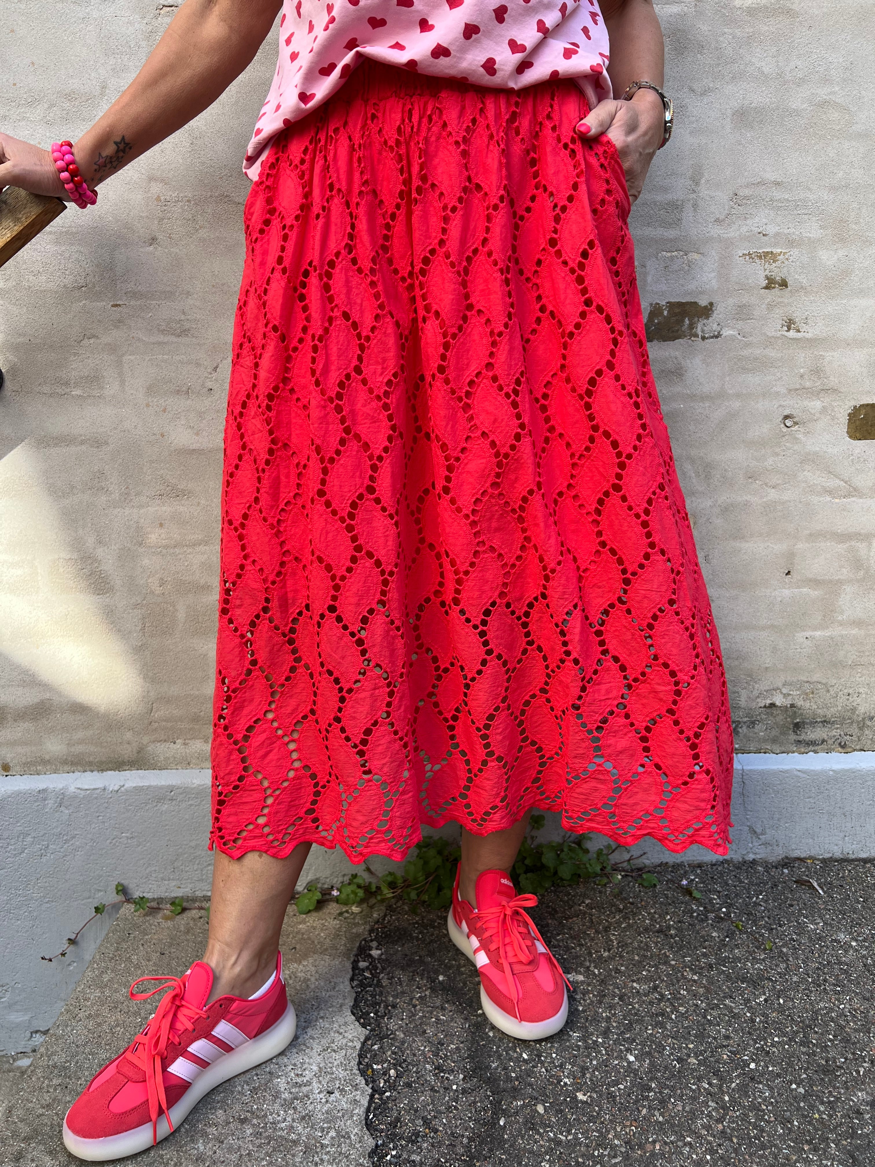 Freya cut out lace skirt red