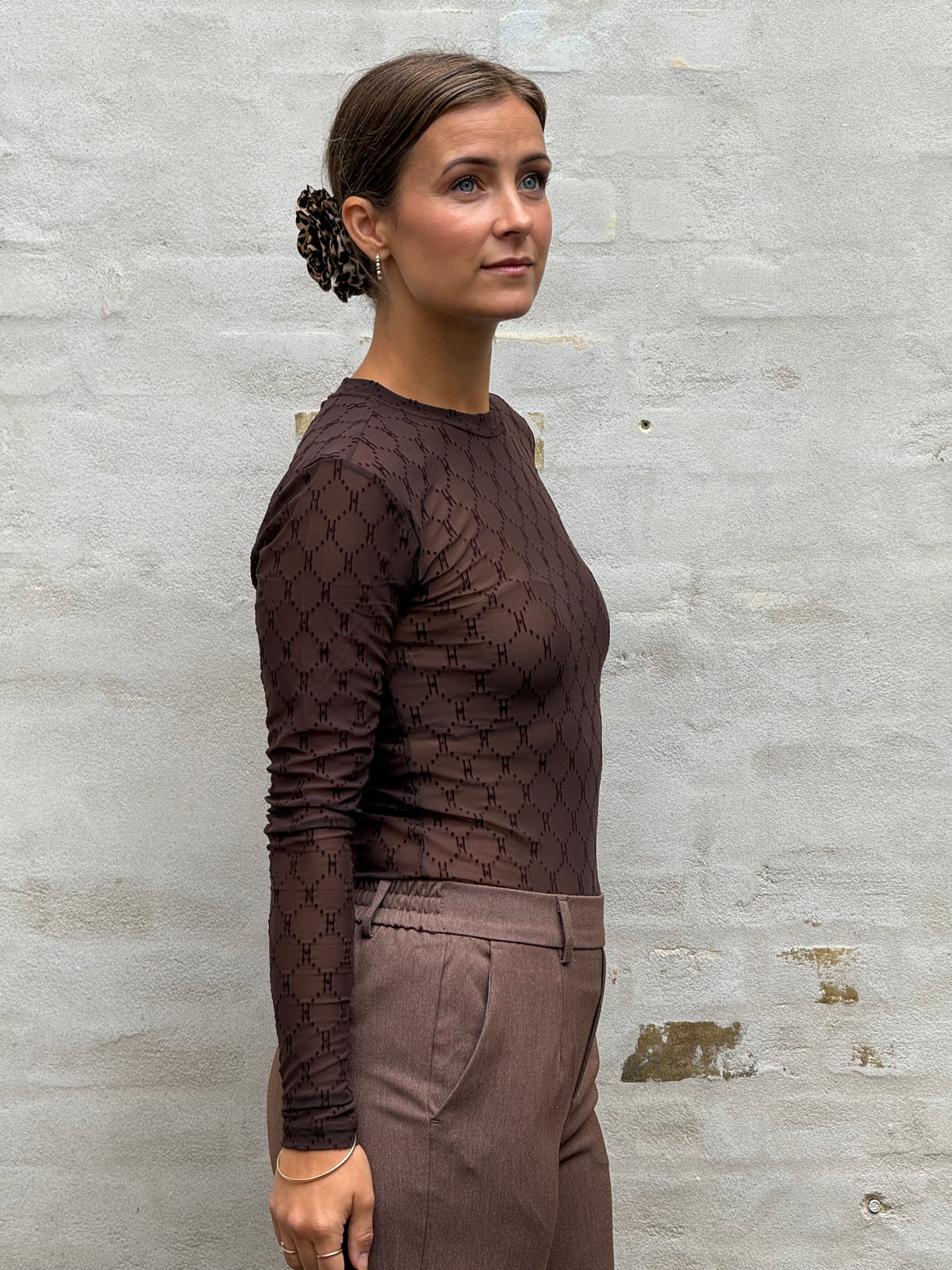 Mesh Blouse Logo - Brown