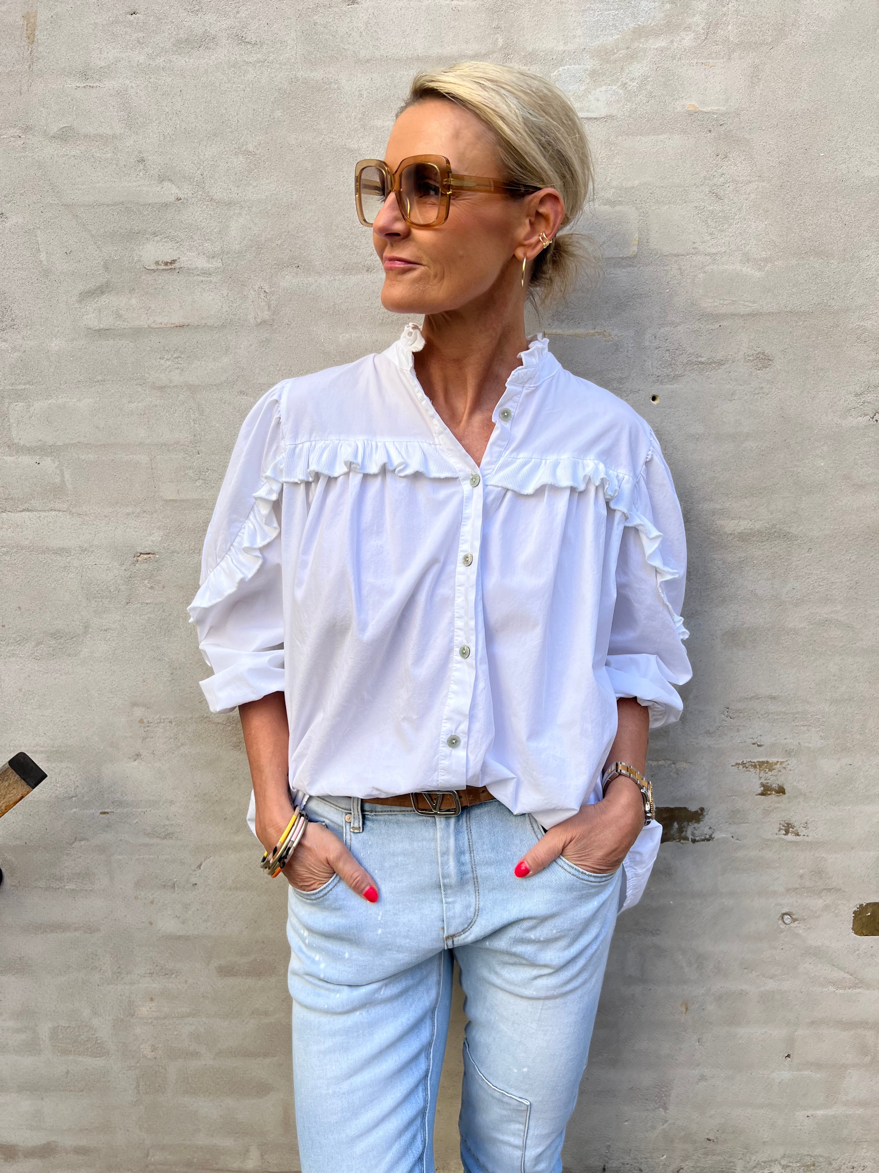 Nora shirt white