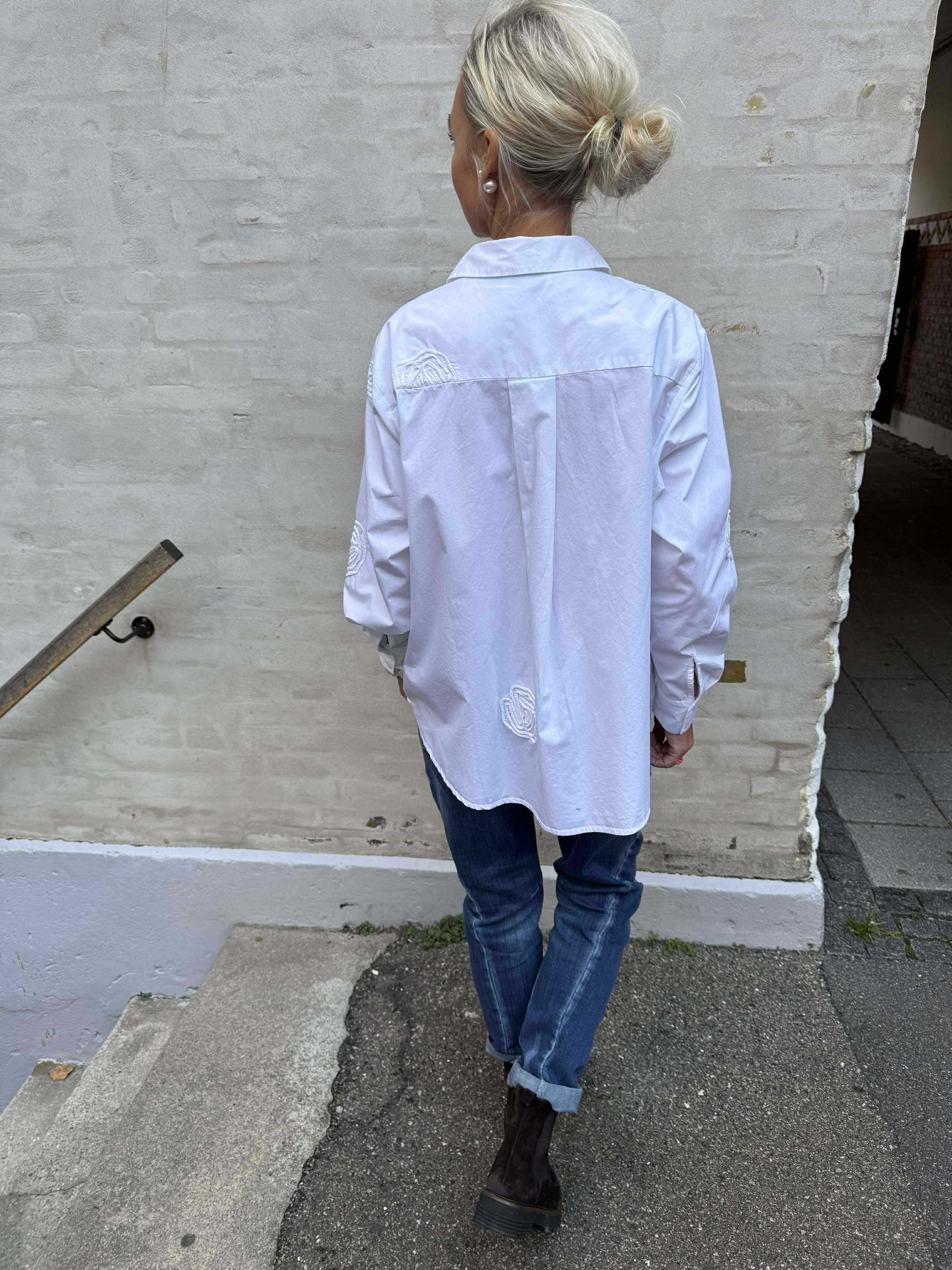 Dalma Dori Shirt - White