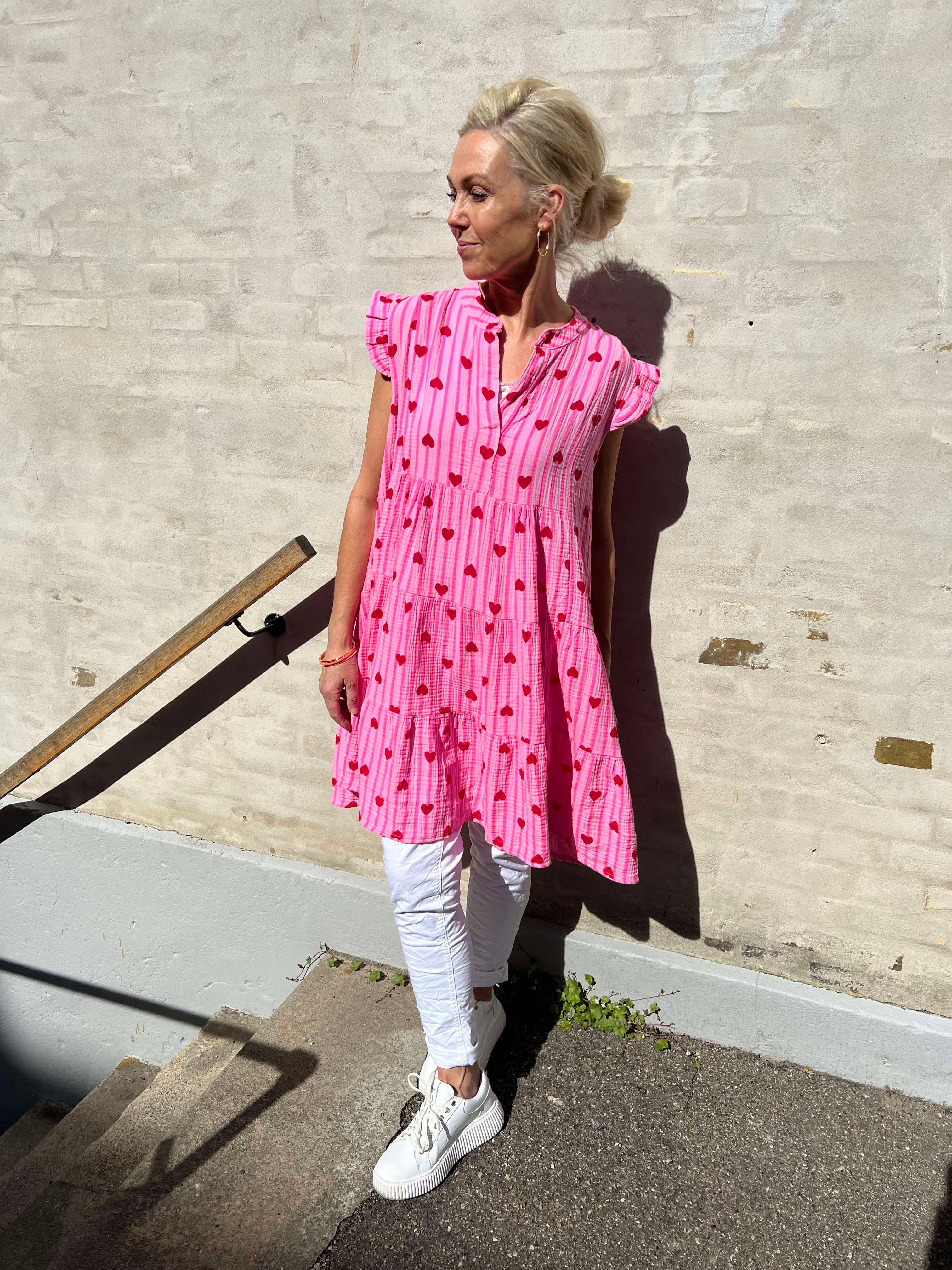 Debbie dress heart- pink strib