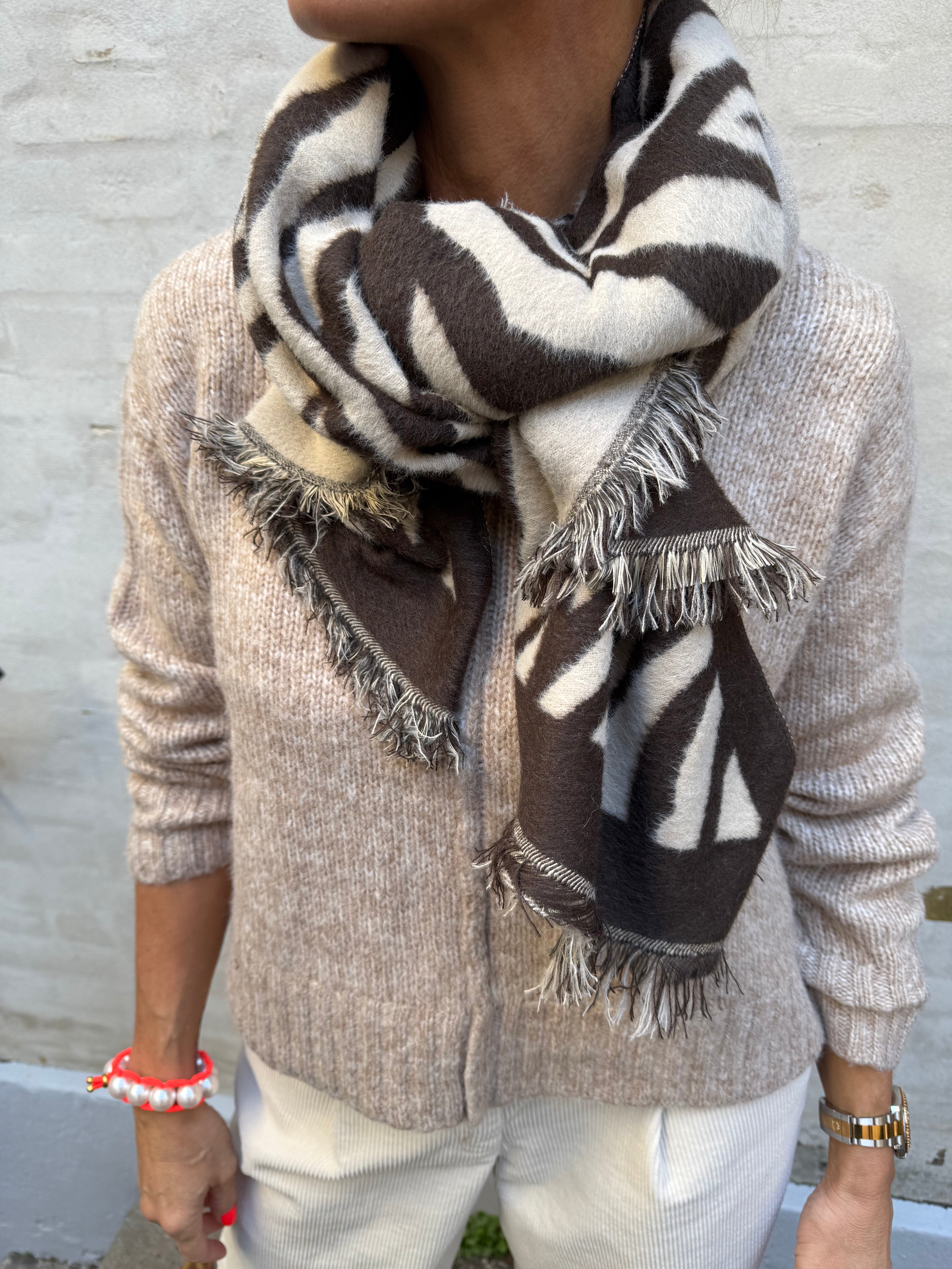 Saga Zebra scarf mocca