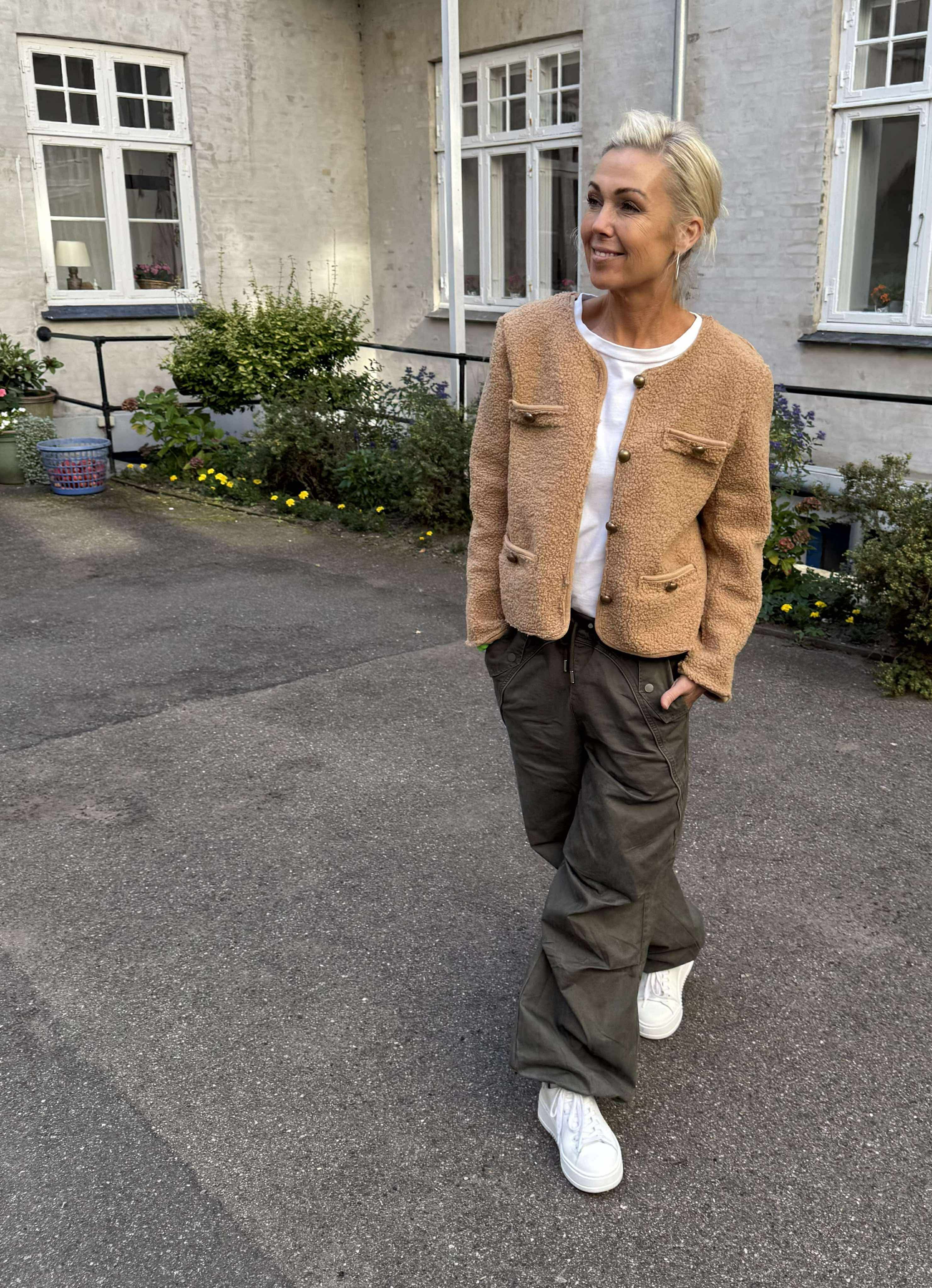 Carrie Pant - Army
