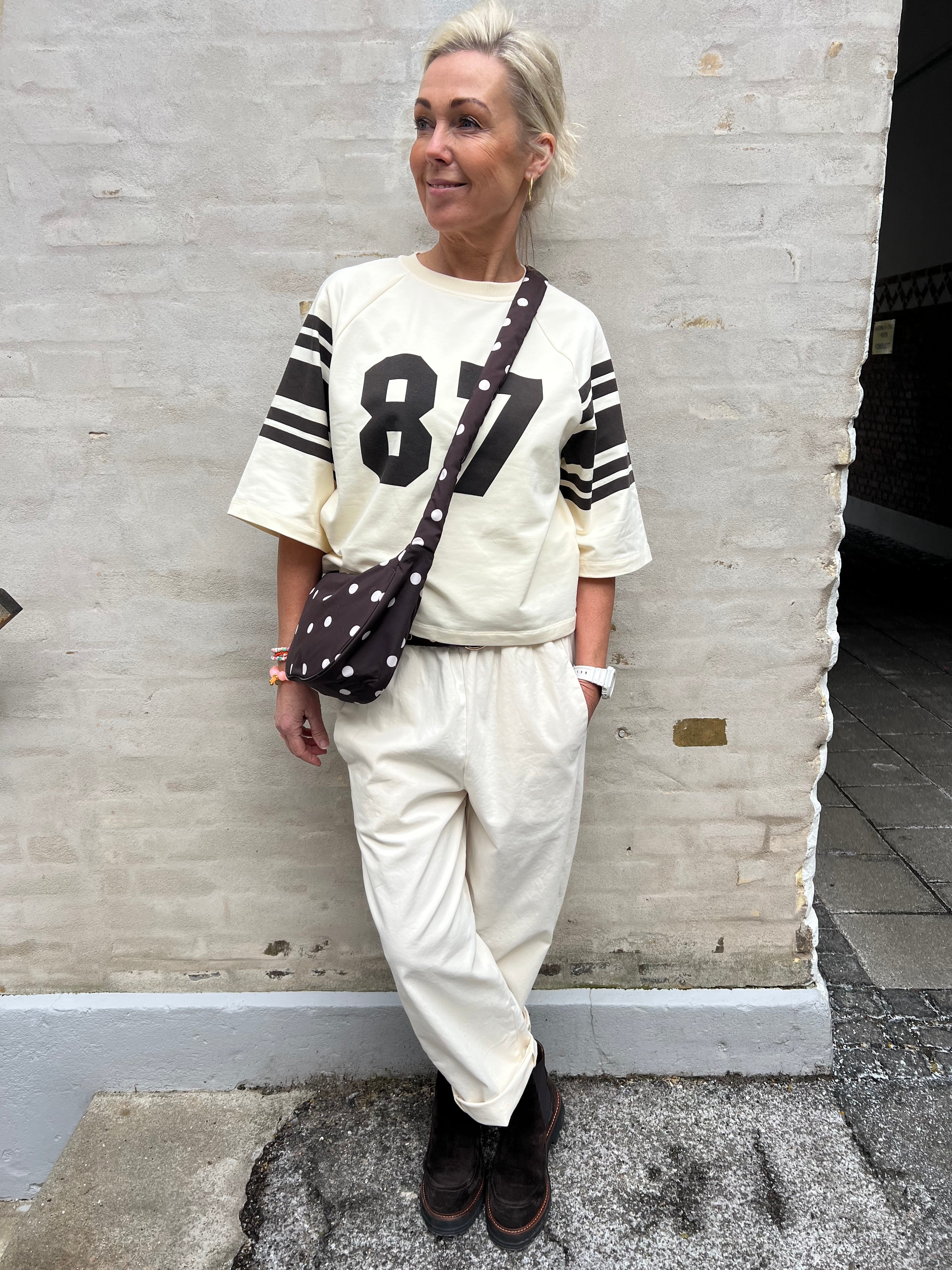 AMANDA KNOT BUMBAG - Hot Fudge Birch dots