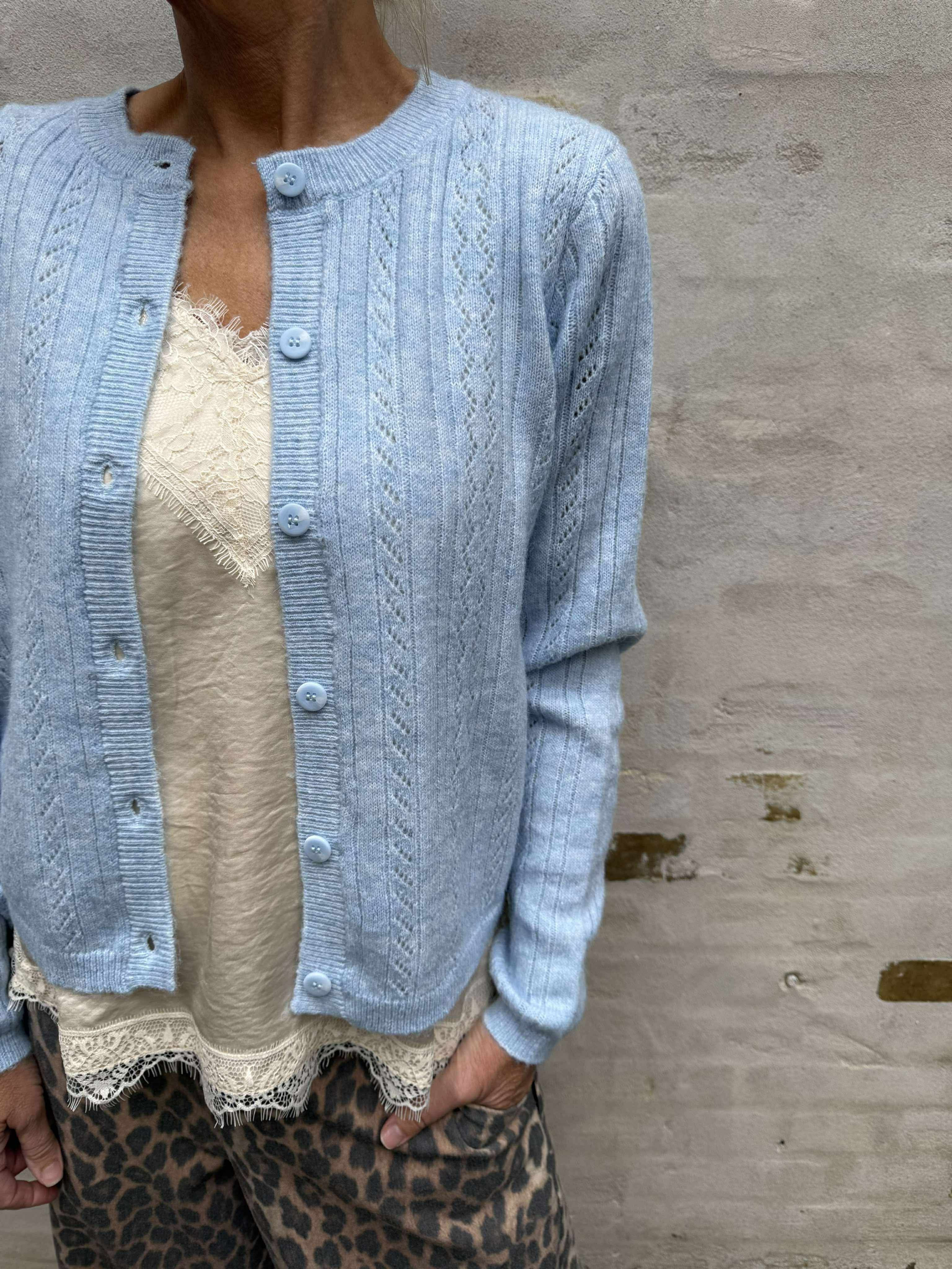 APRIL LIFE LS O-NECK CARDIGAN - Cashmere Blue MELANGE