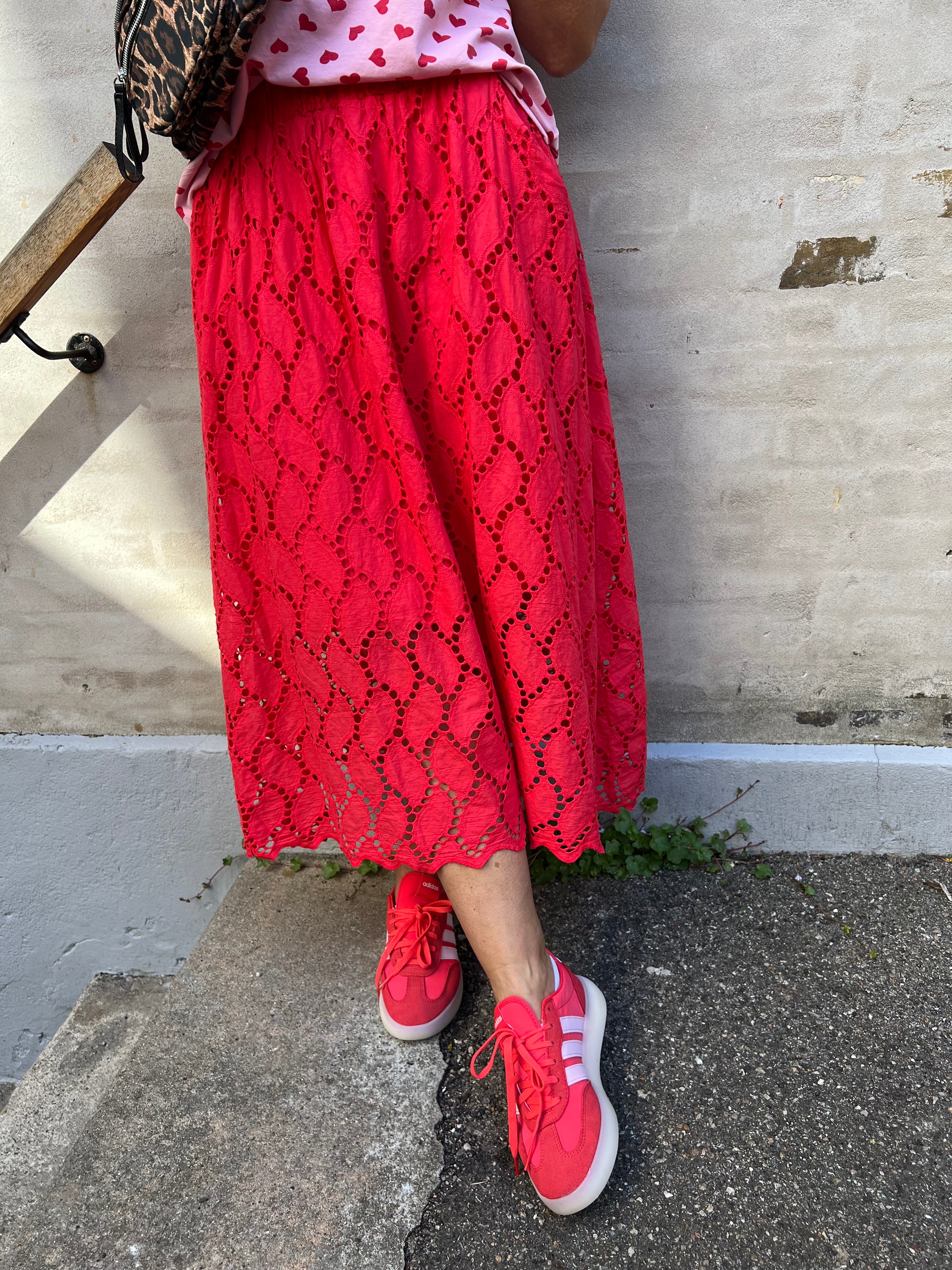 Freya cut out lace skirt red