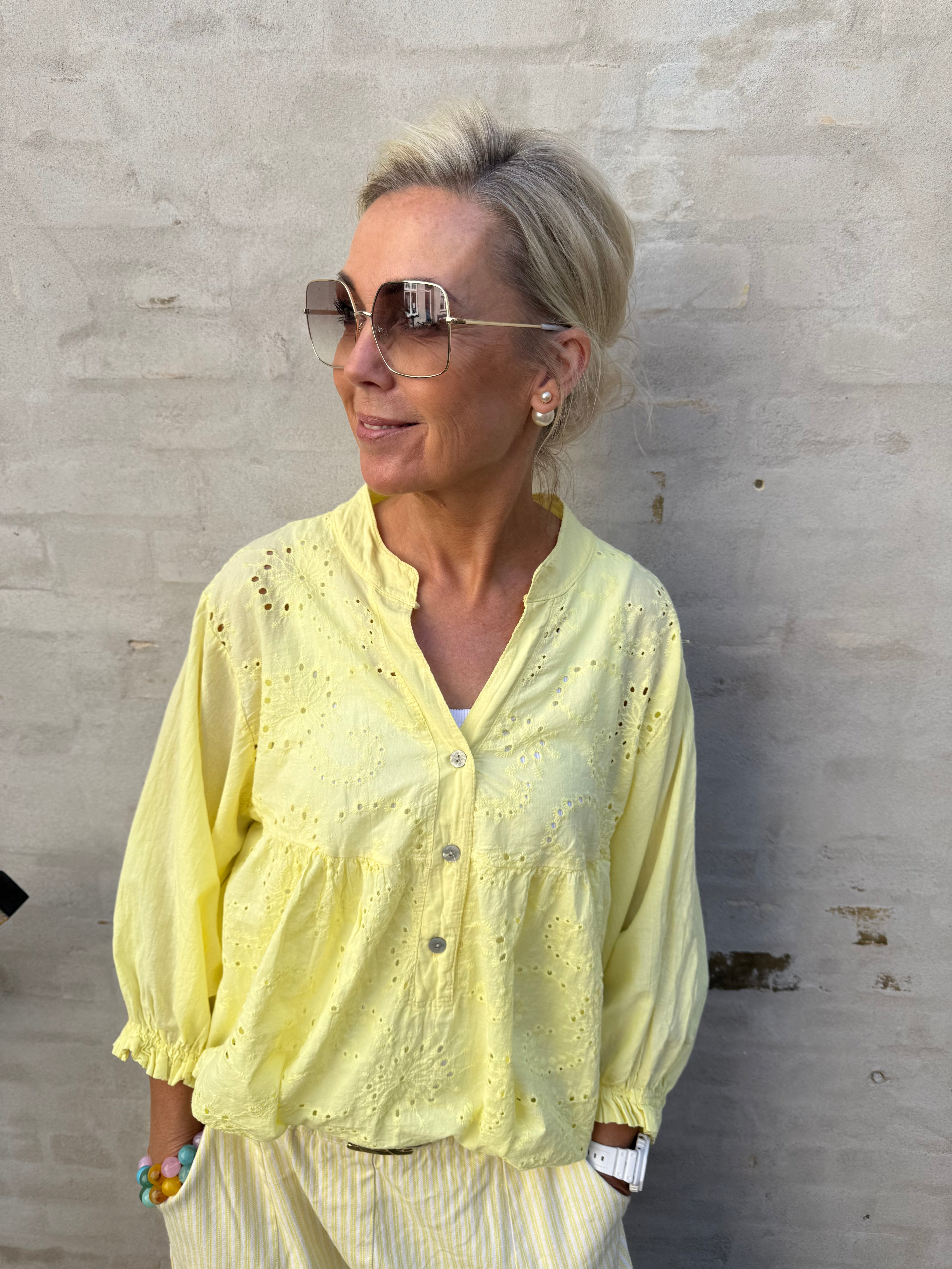 Vibse Shirt - Yellow