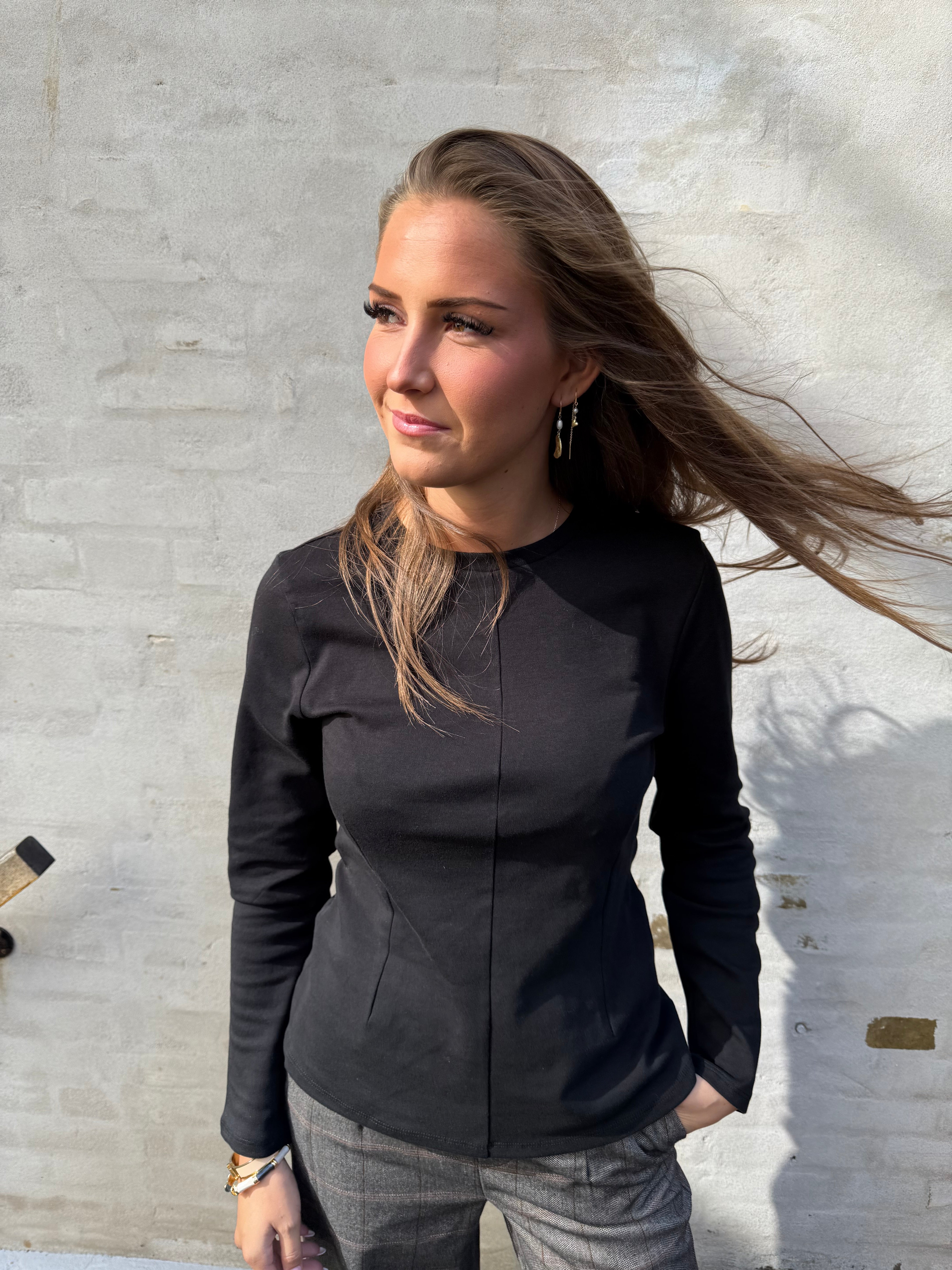 EVA L/S TOP - Black
