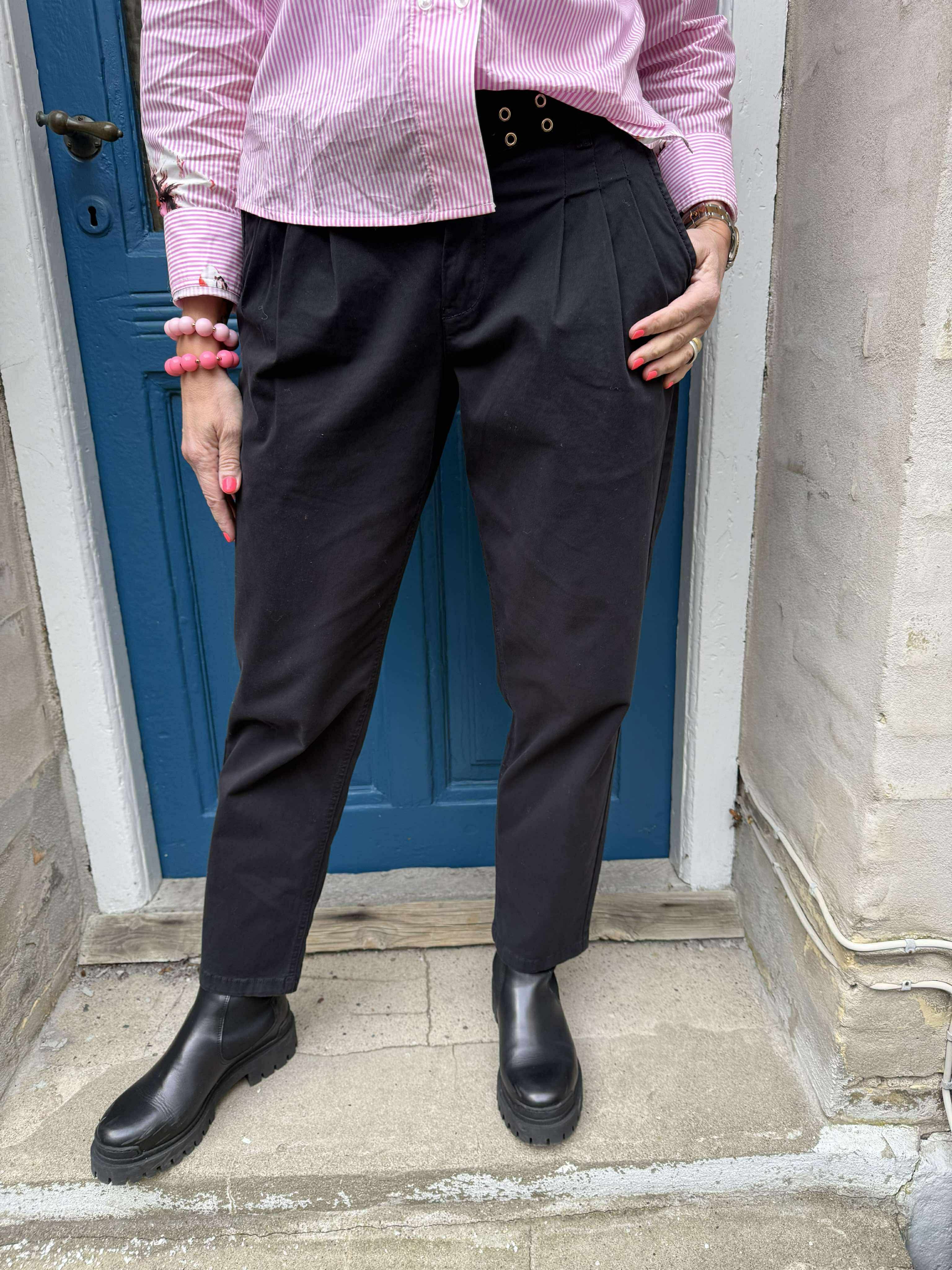 Wini Brita Pants - Black