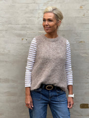 EMMY S/L VEST KNIT - Simply Taupe