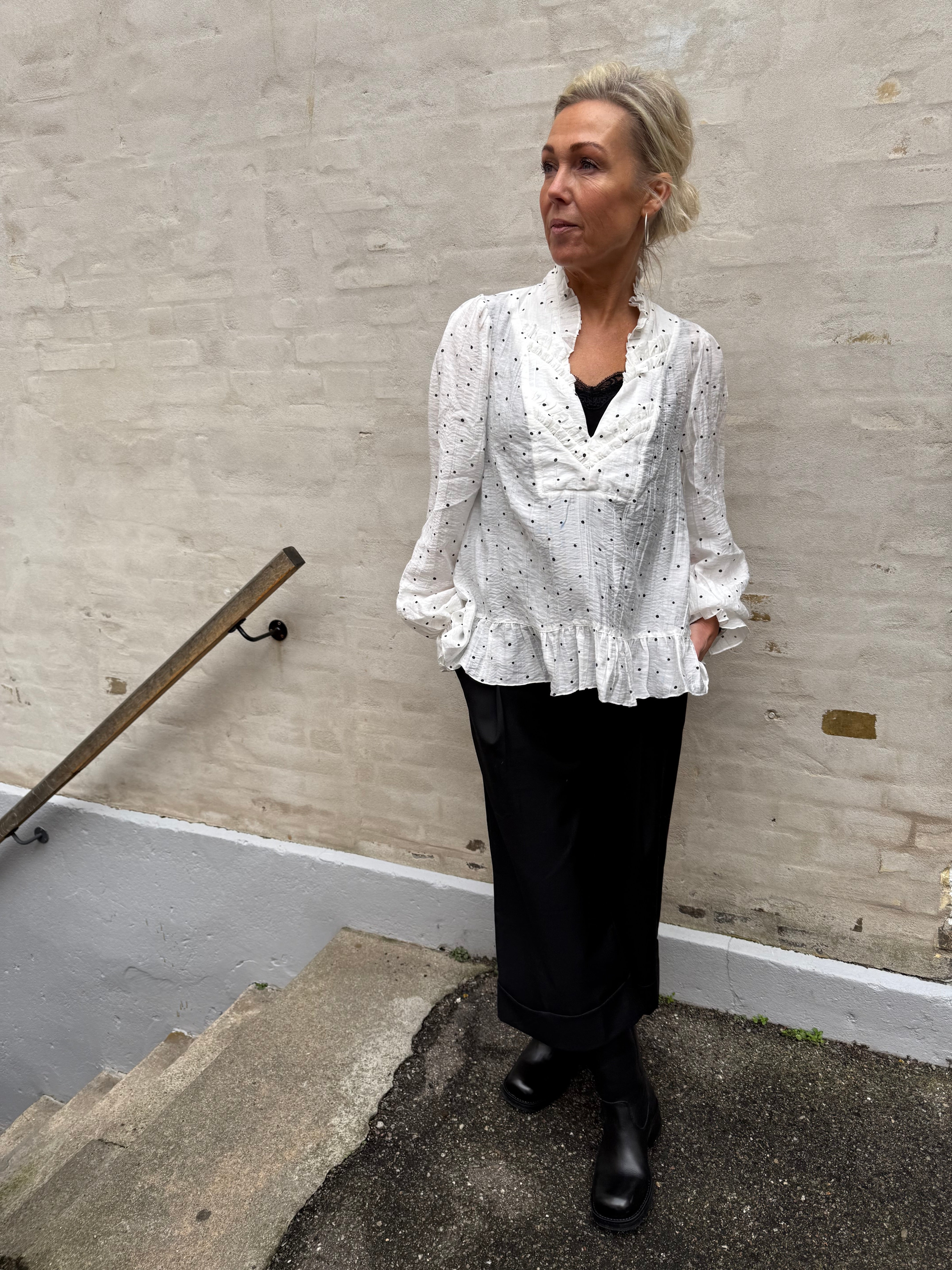 NazliGO Lullo Blouse -  Off-white Black Dots