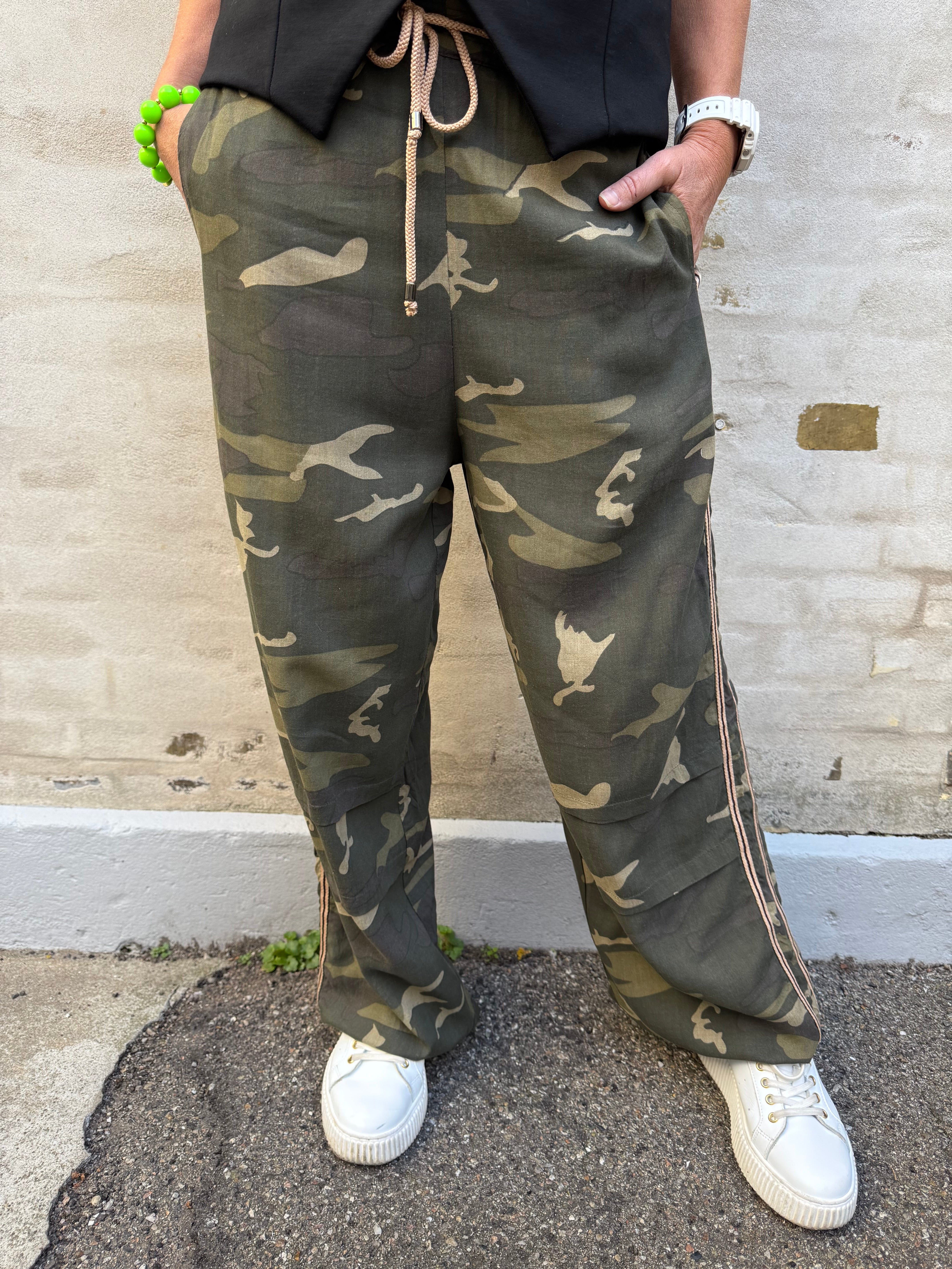 Mable Pant - Zebra Army