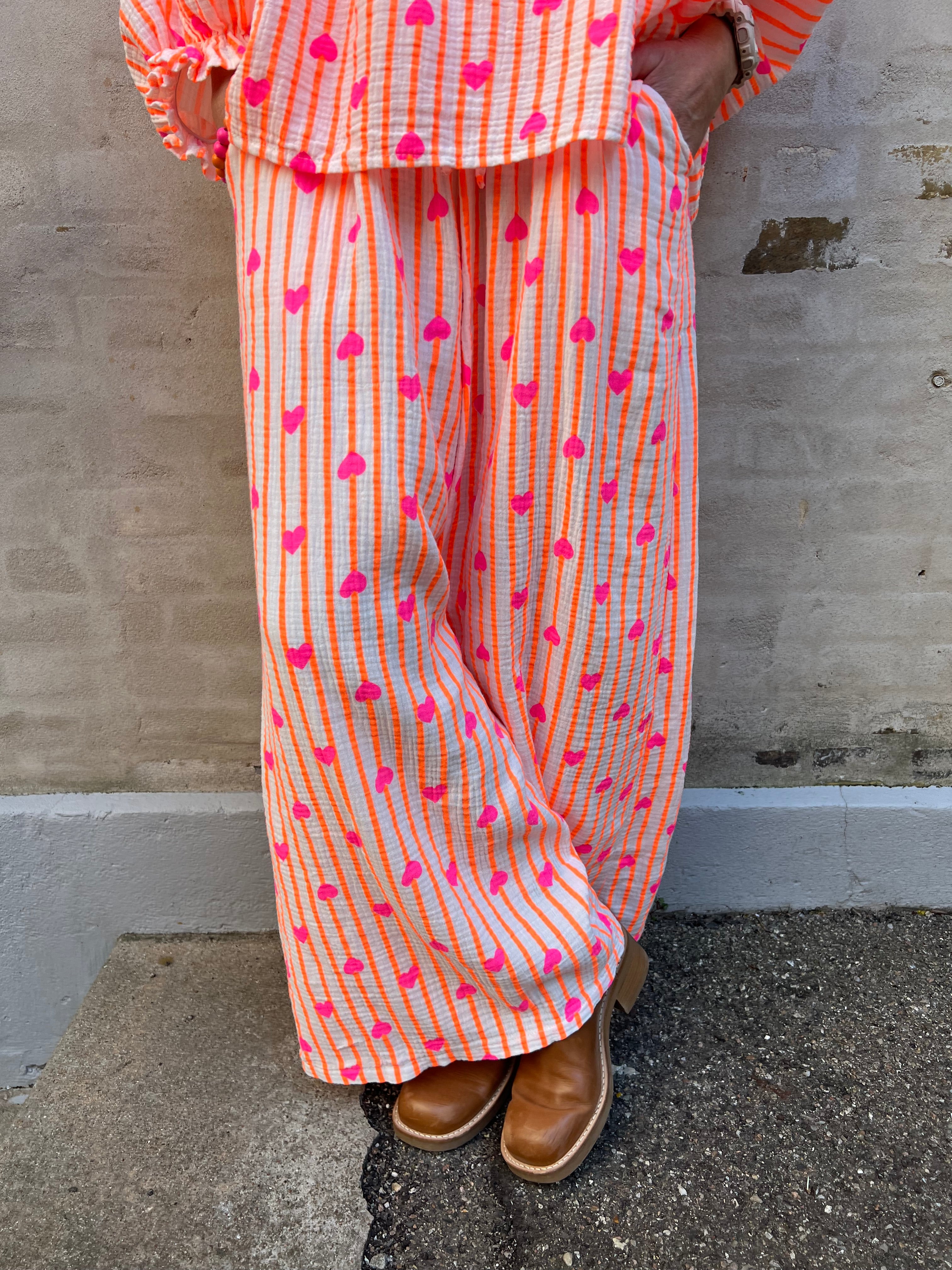 PREORDER-Heart pants pink/orange stripes