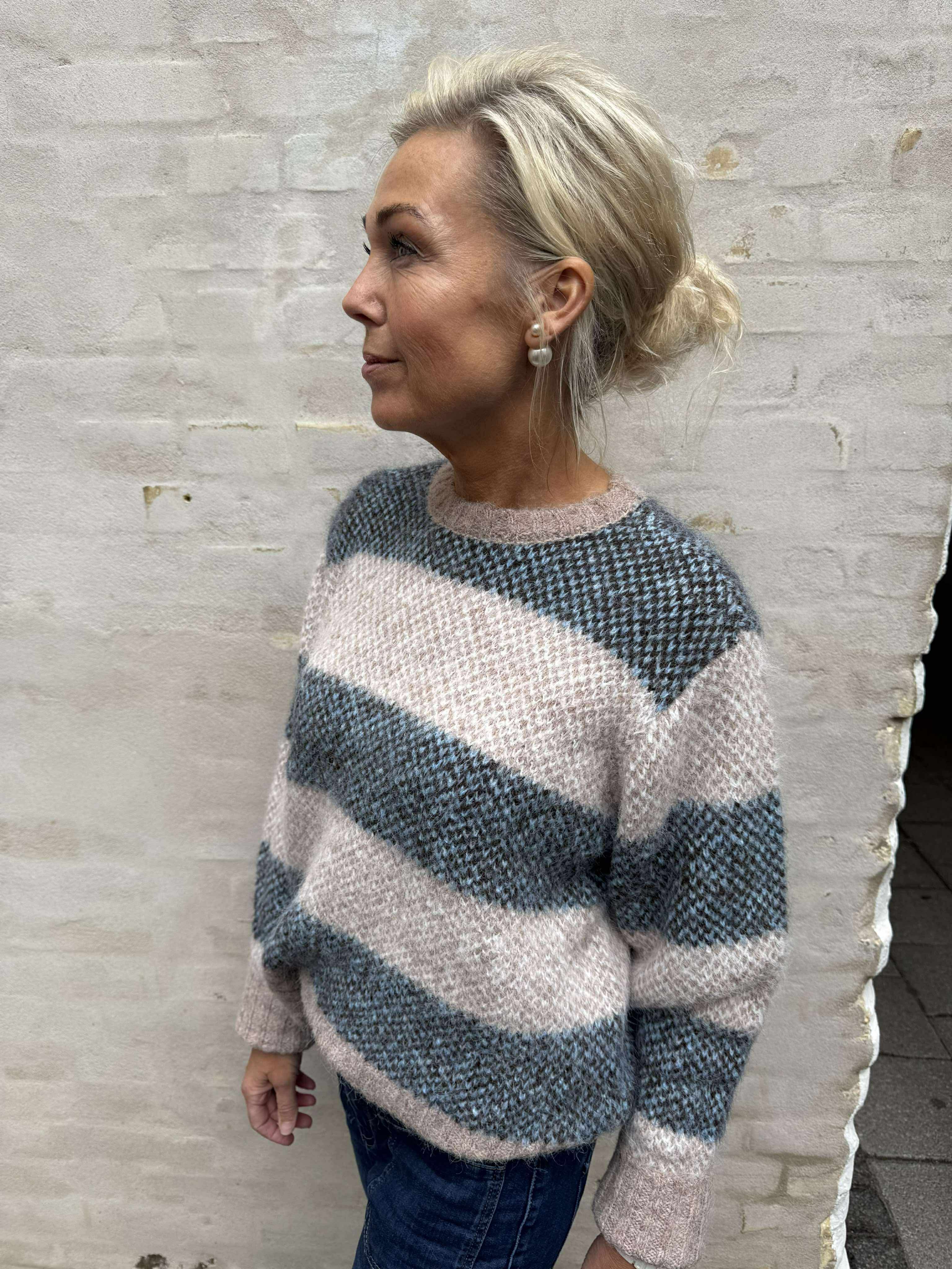 ZOEY LIFE L/S O-NECK JACQ PULL - Taupe Gray_SURF THE WEB