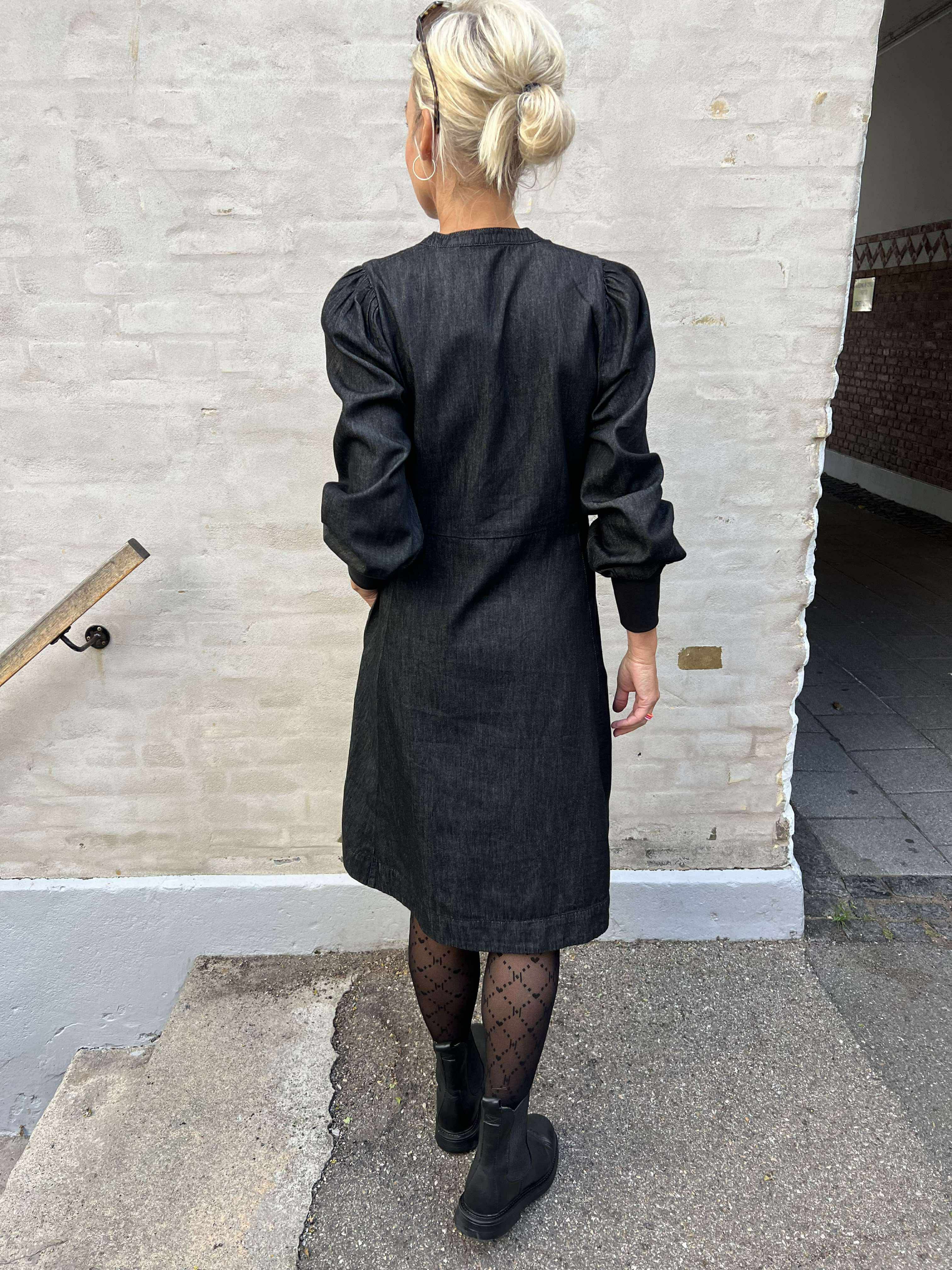Hilka Arpa Short Dress - Black Wash