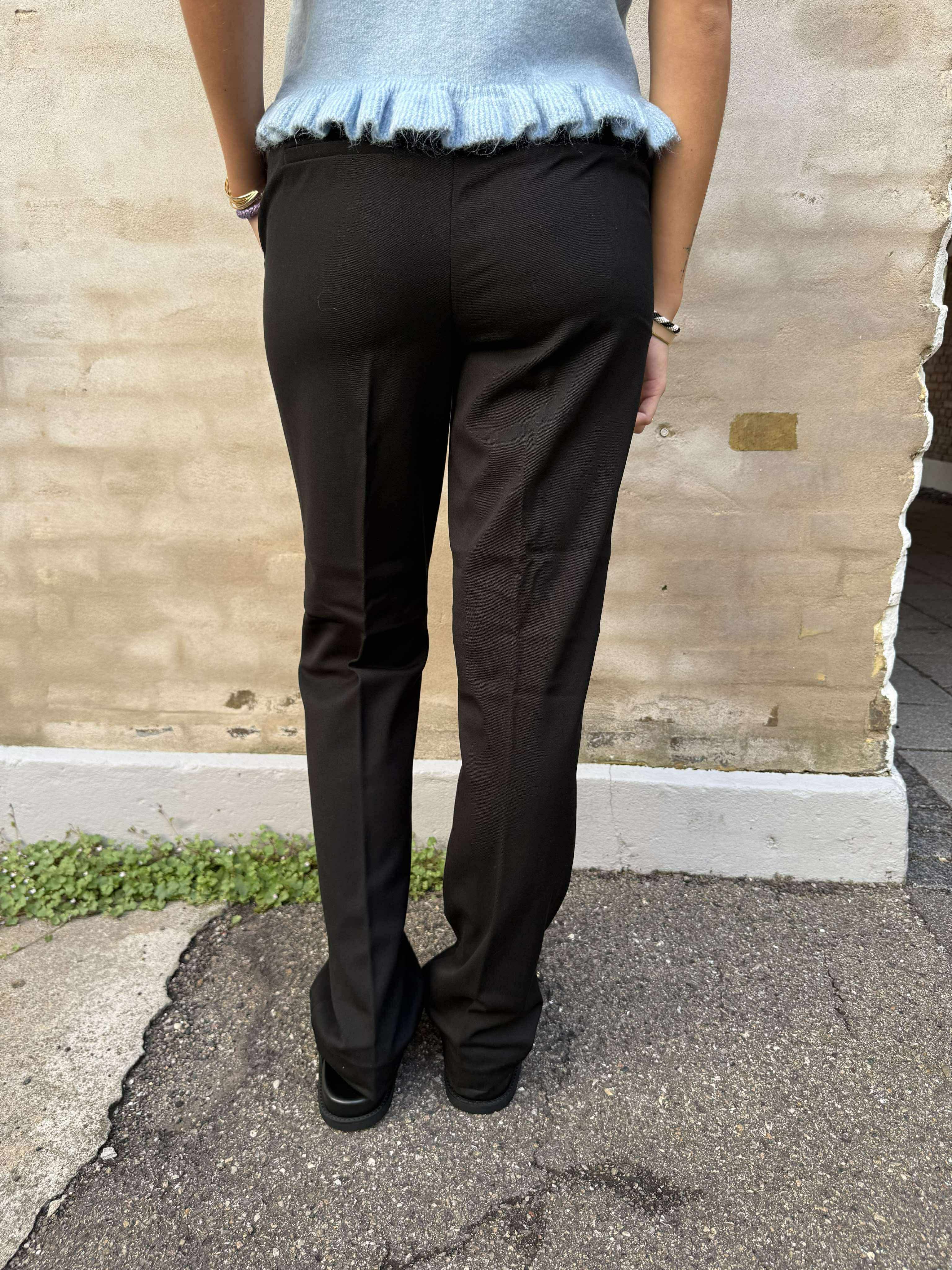 Lisa Straight Pant - Black