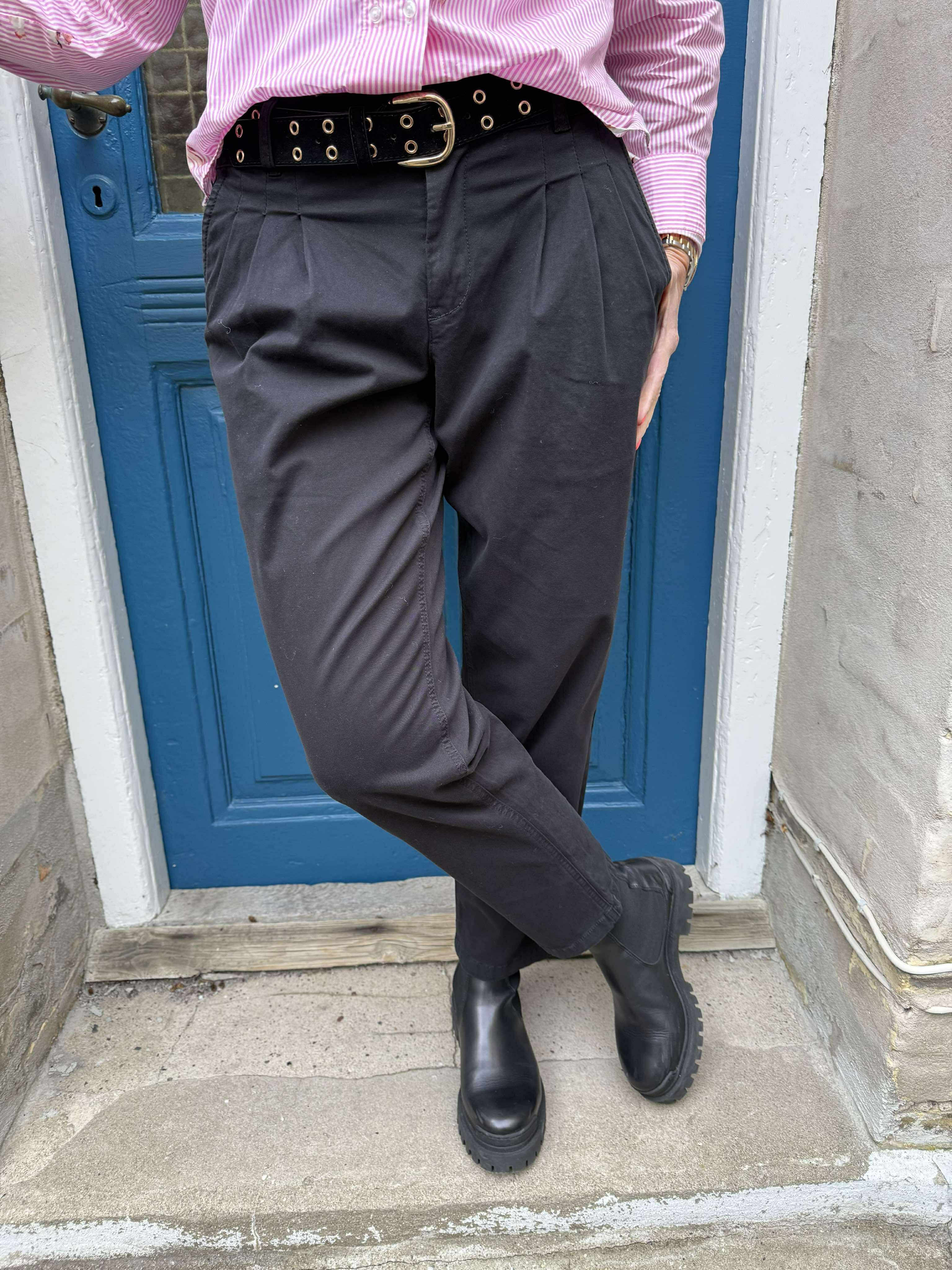 Wini Brita Pants - Black