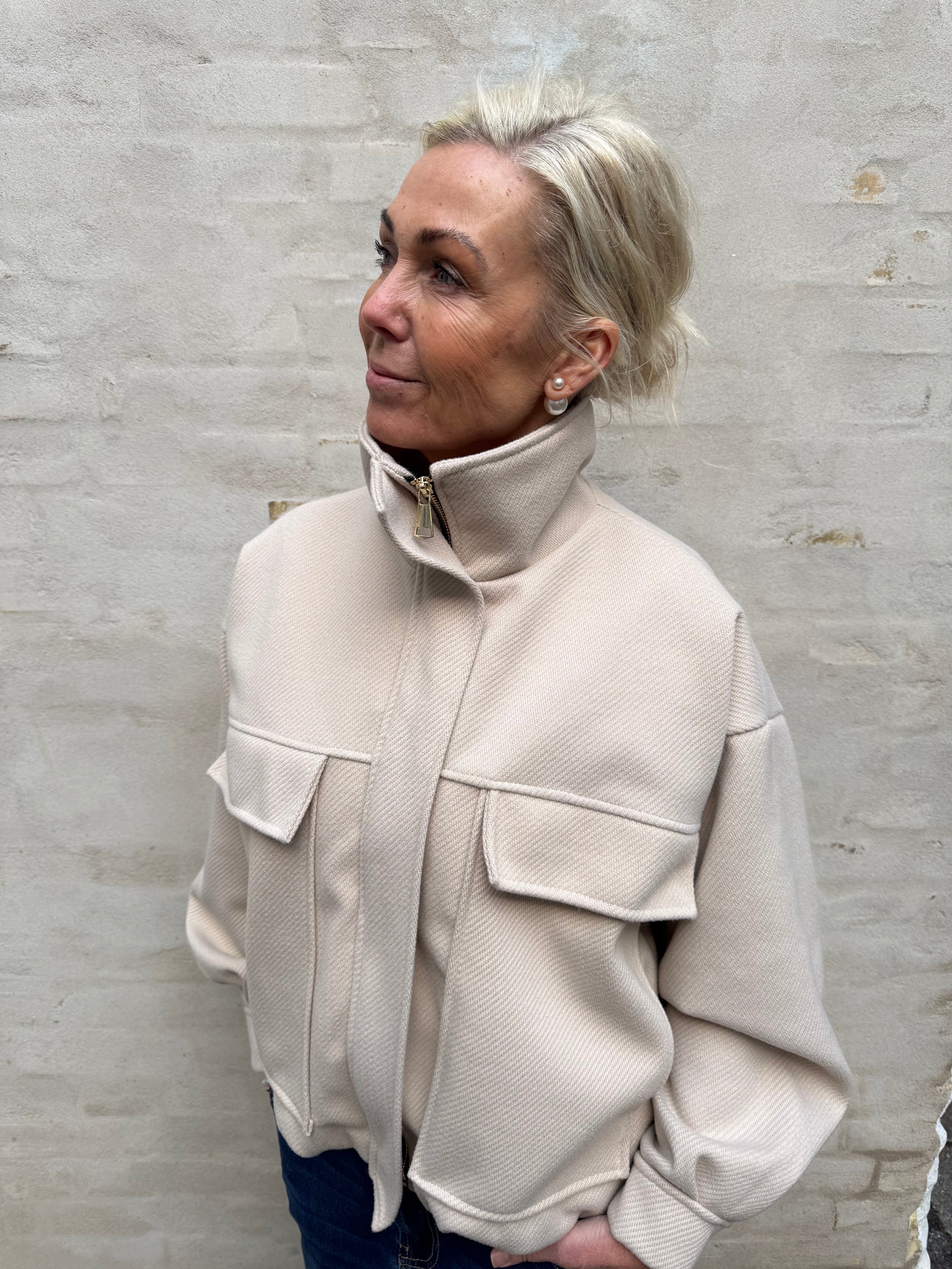 Lumi Jacket- Beige