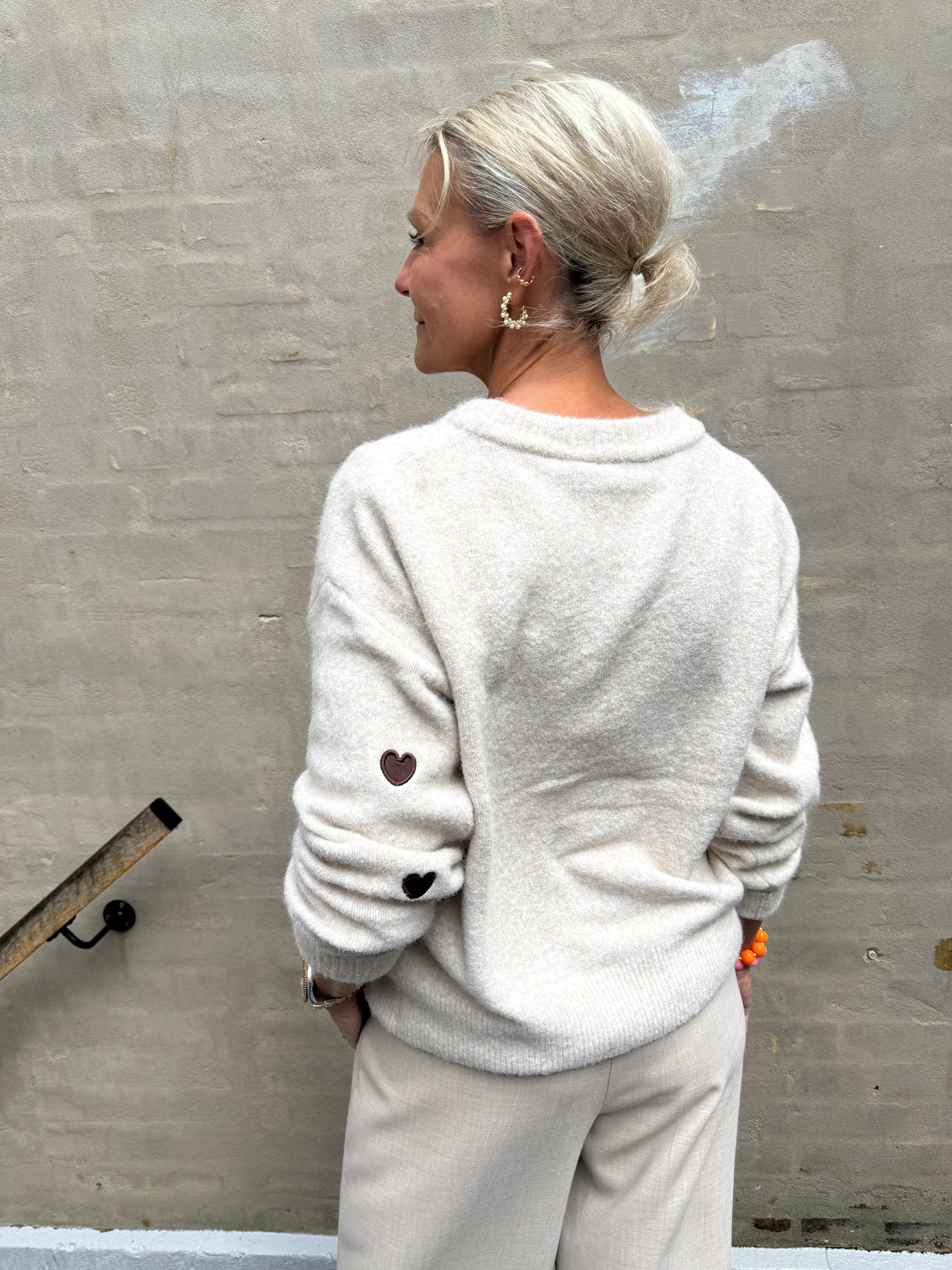 Vivi Cardigan - Beige Heart