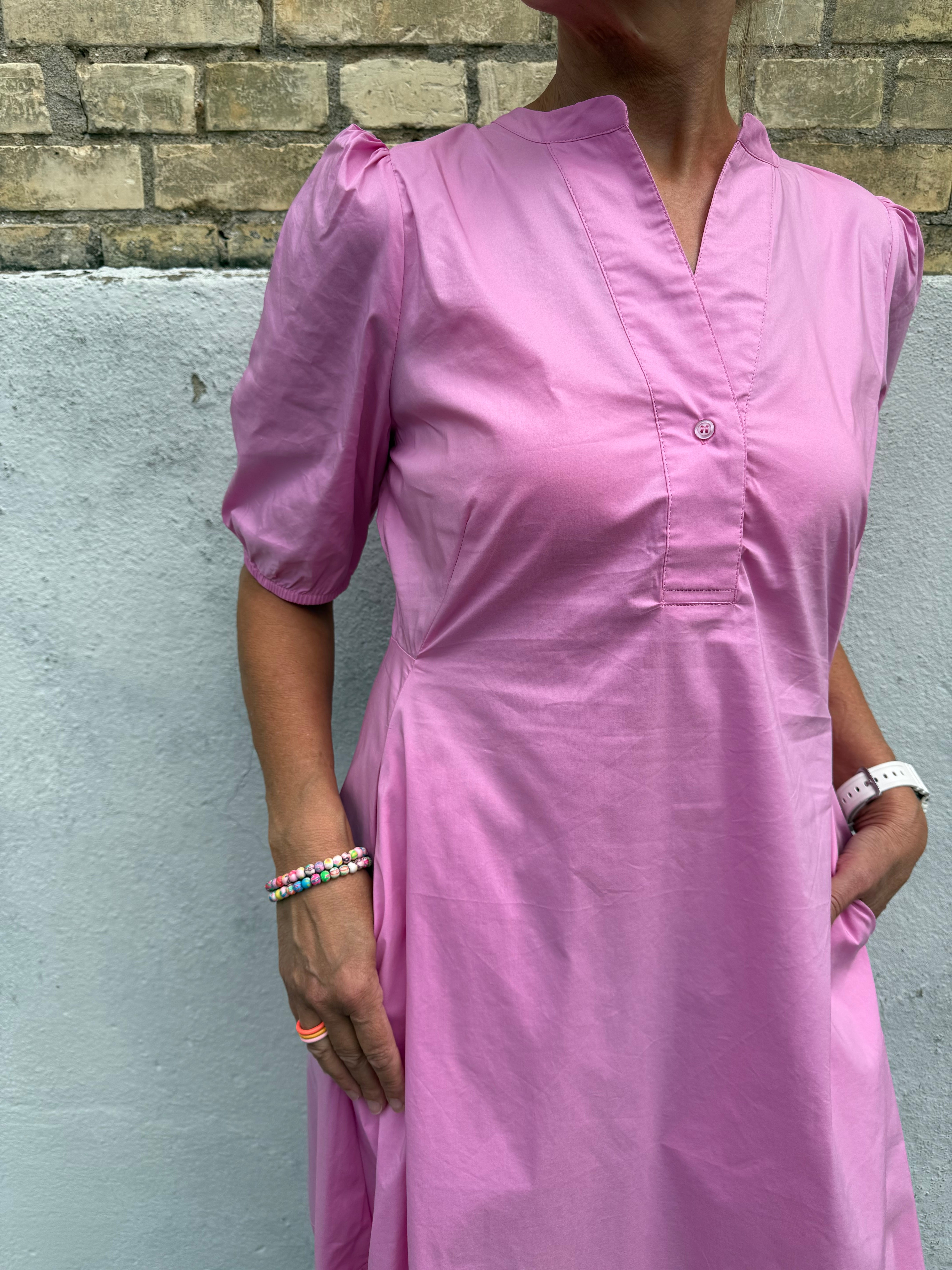 Antoinett SS Placket Dress - Fuchsia Pink
