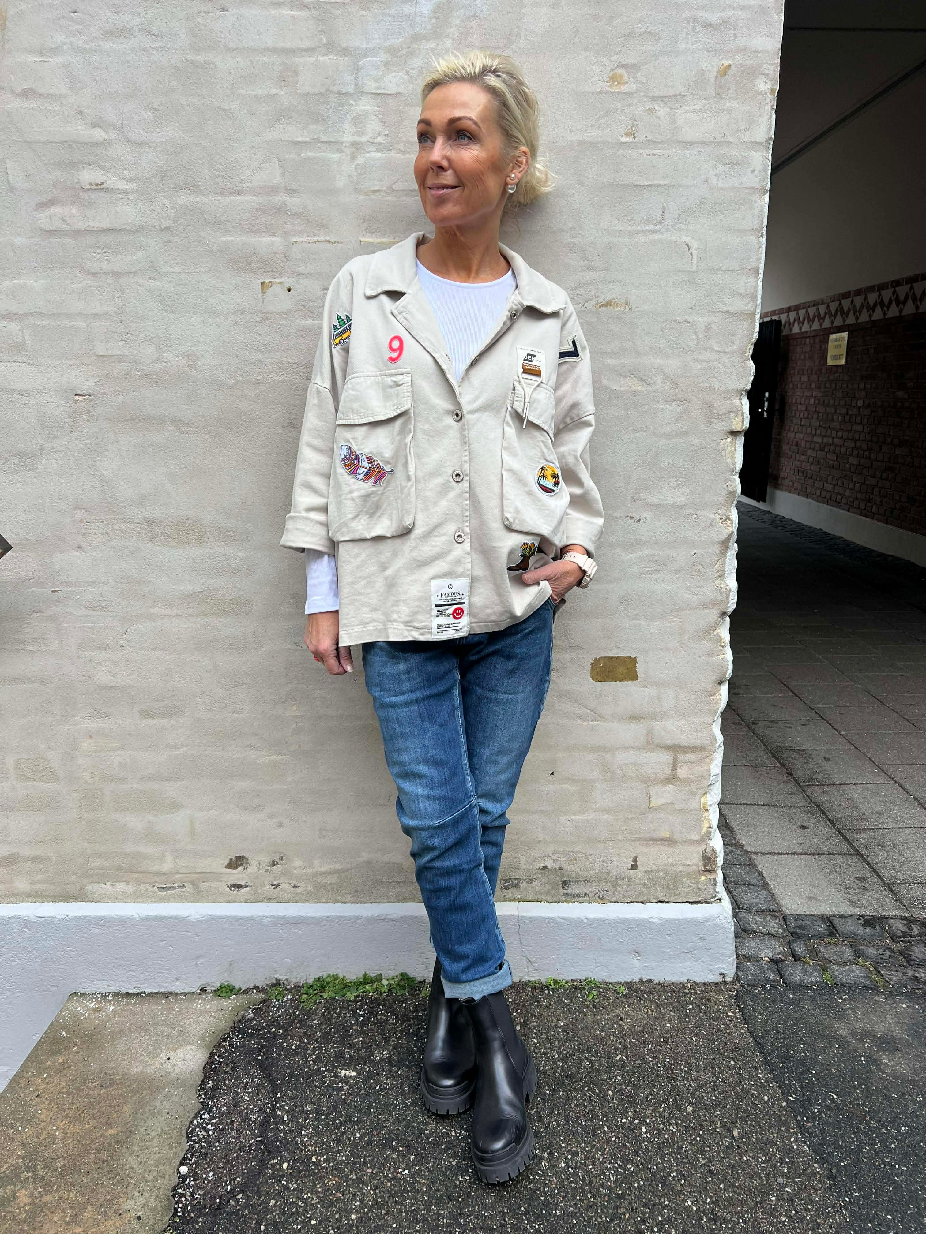 Famous Jacket - Beige