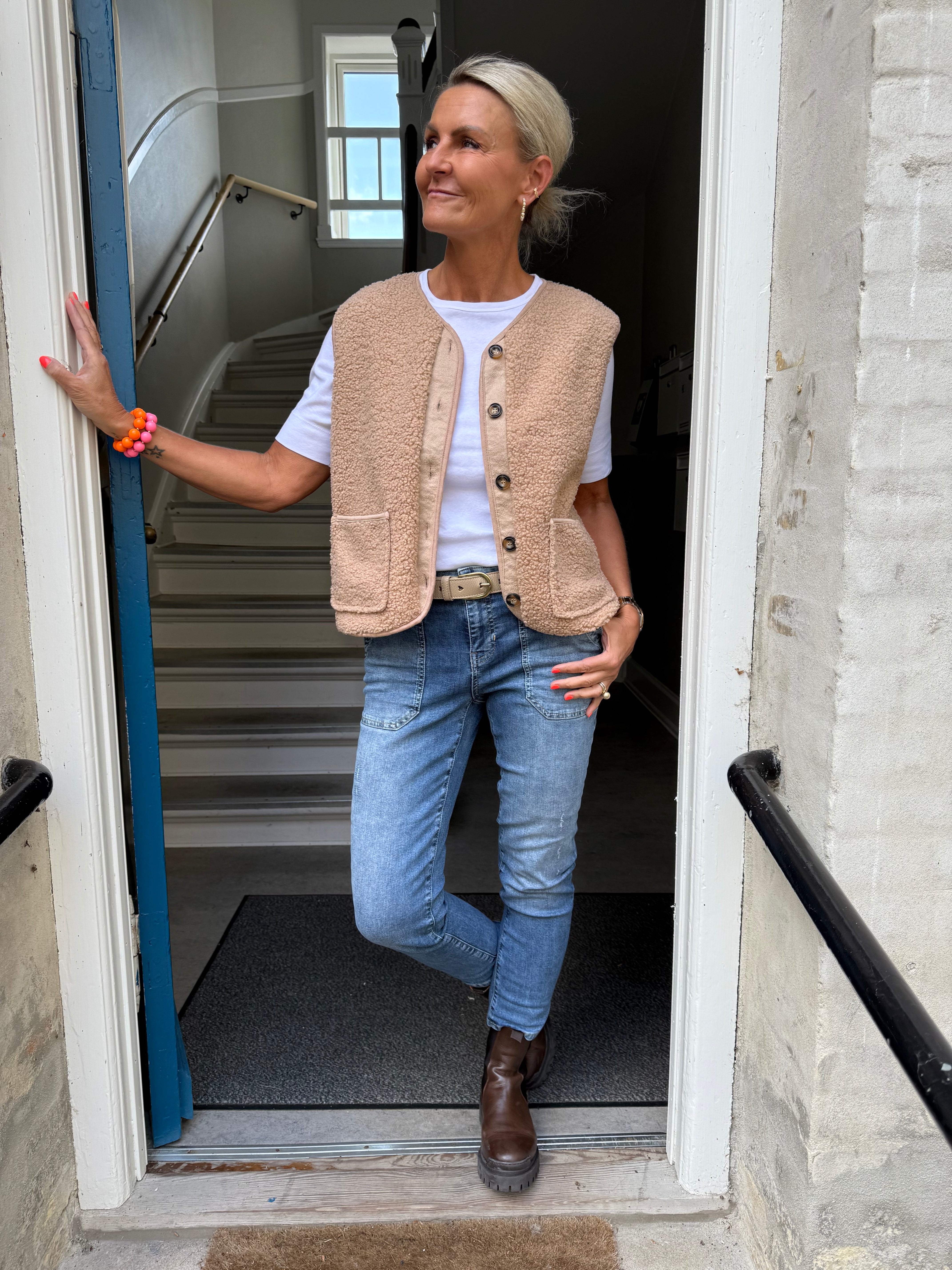 PREORDER-Emmie Vest - Camel