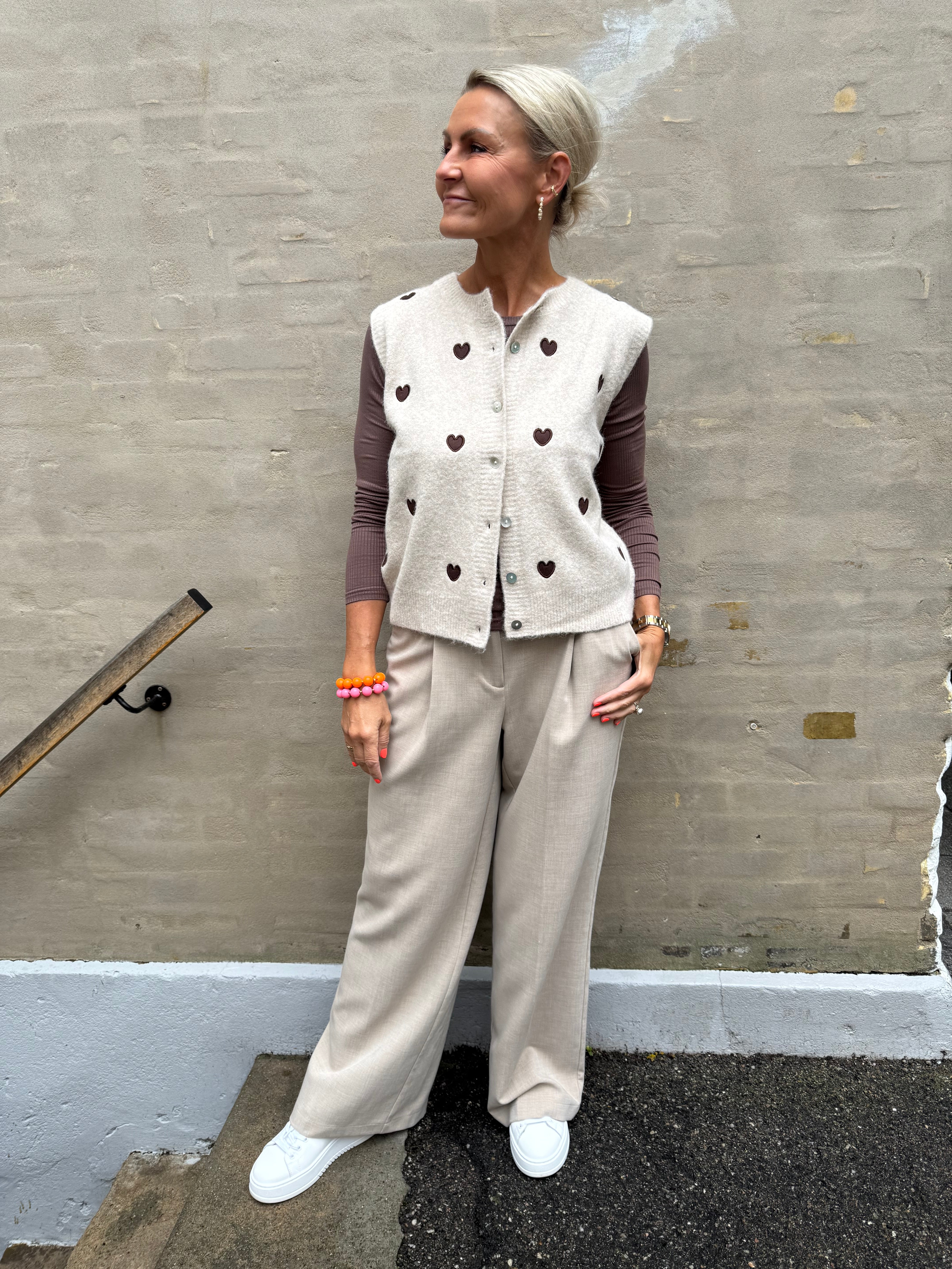 Vigga Vest - Beige Heart