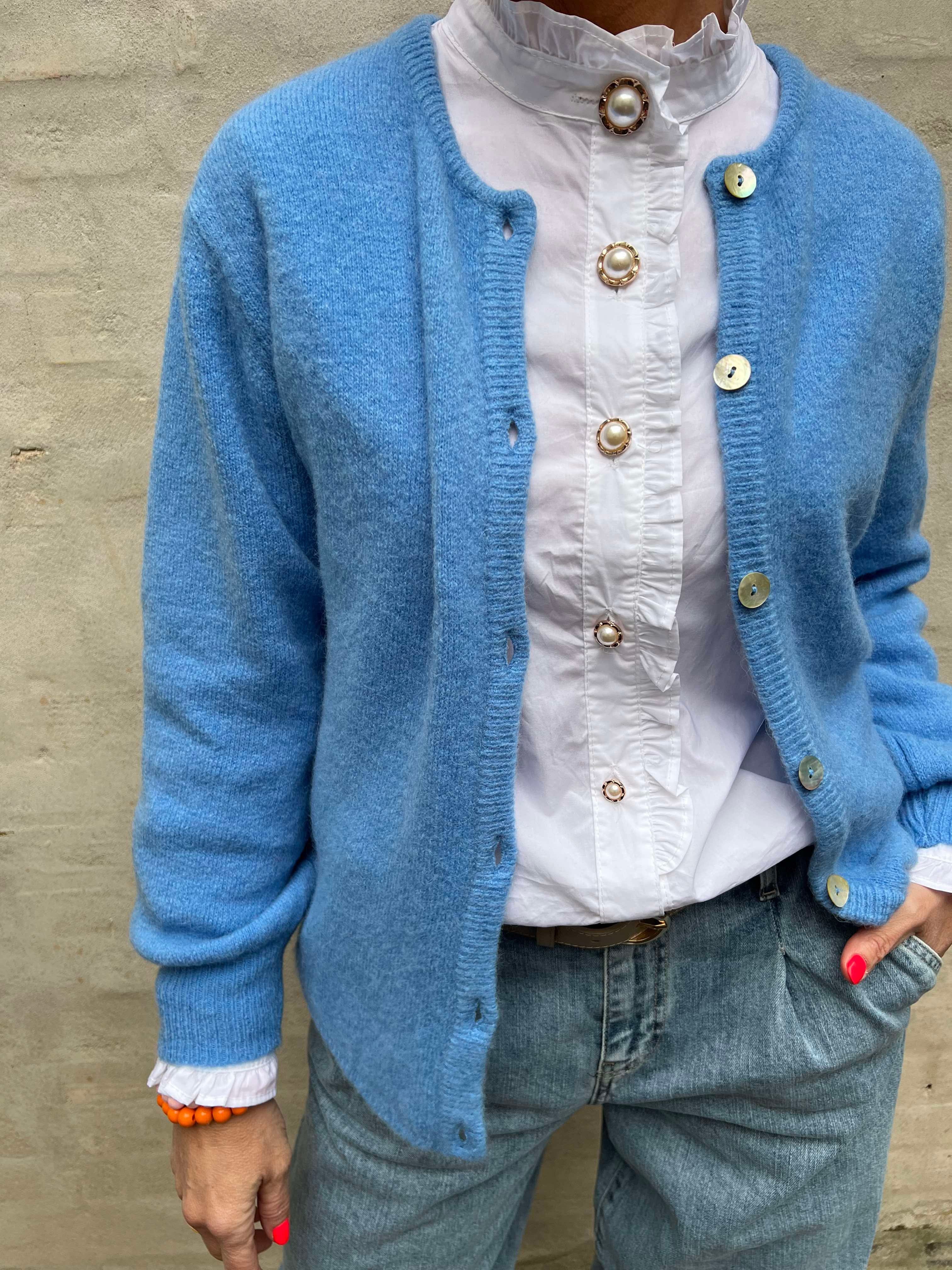 Bella knit cardigan sky blue