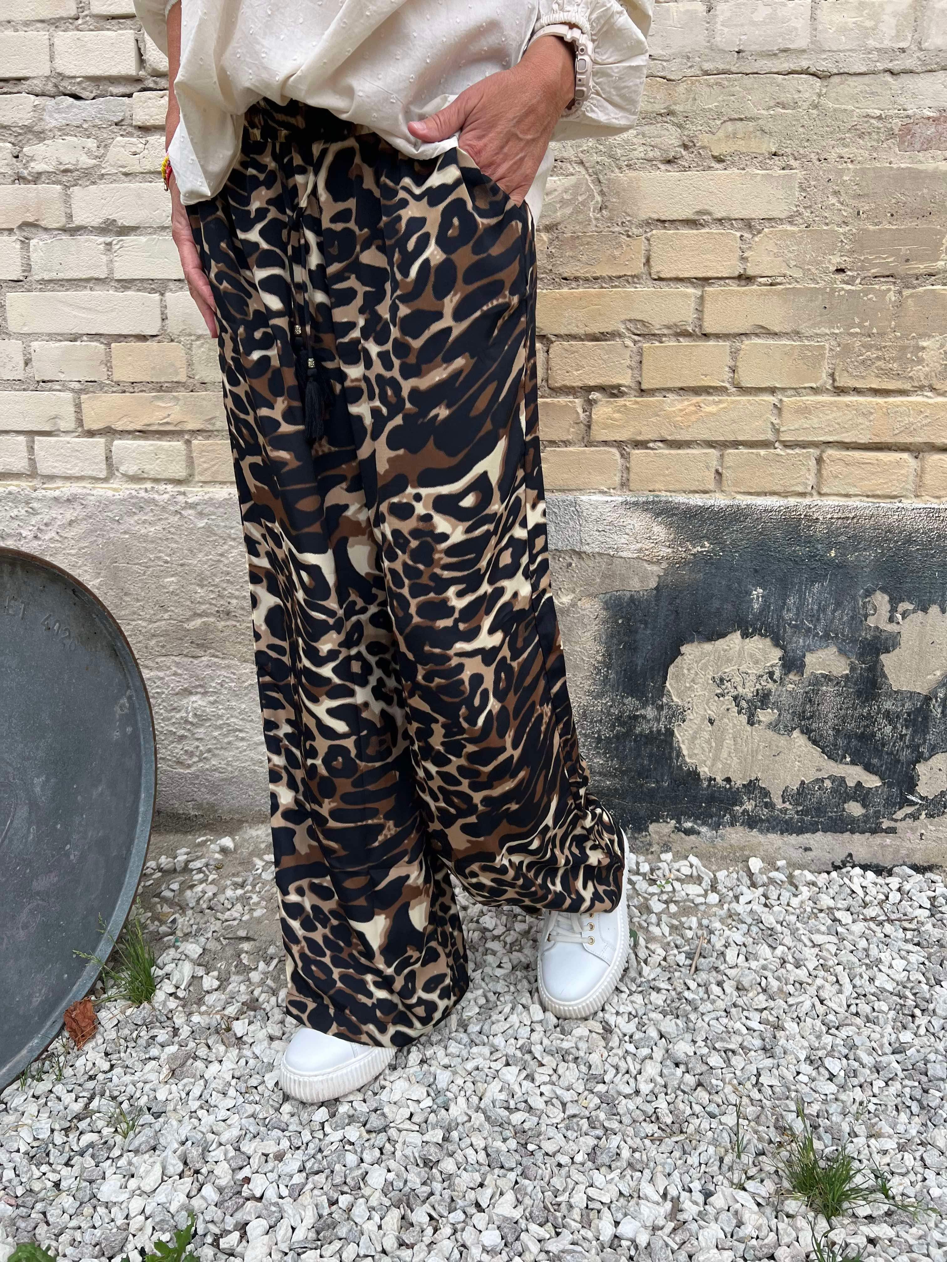 Luna straight pant leopard