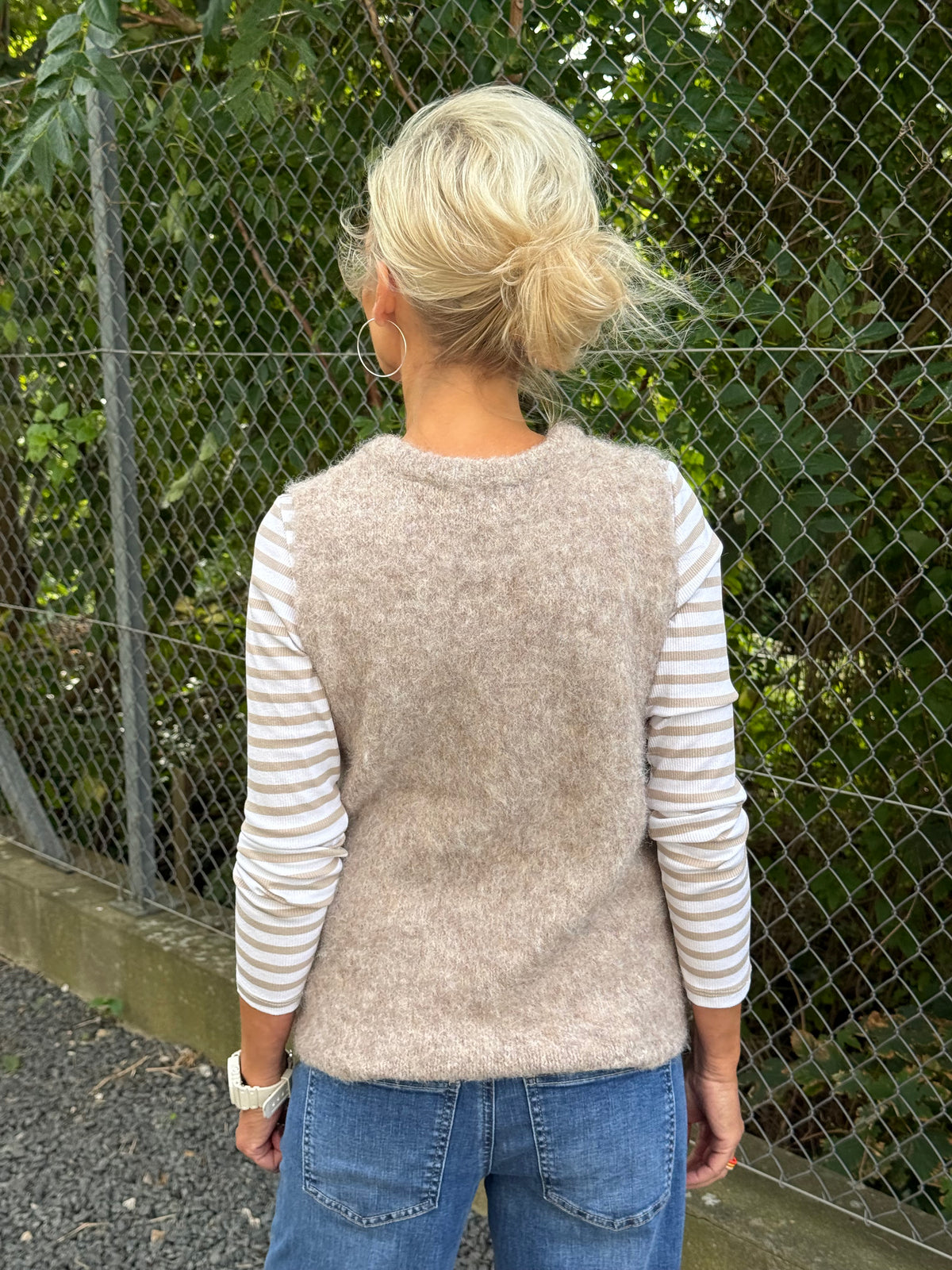 EMMY S/L VEST KNIT - Simply Taupe