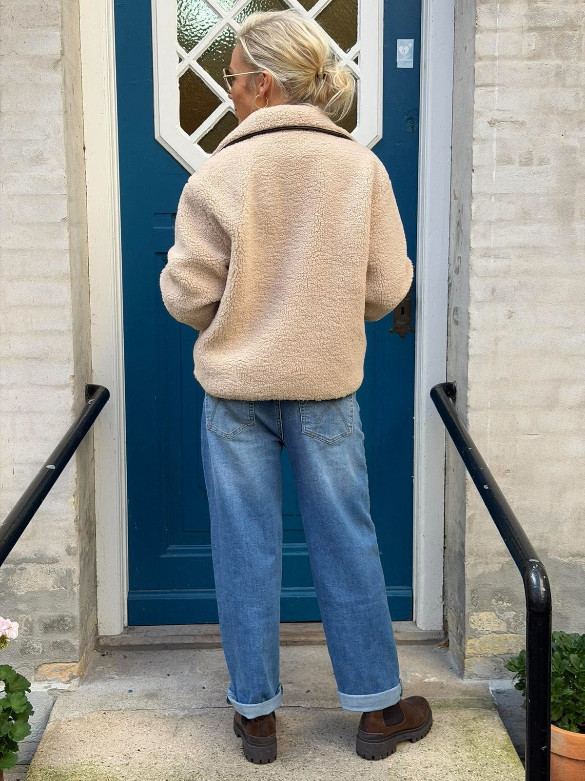 NOELLA TEDDY JACKET - Cement