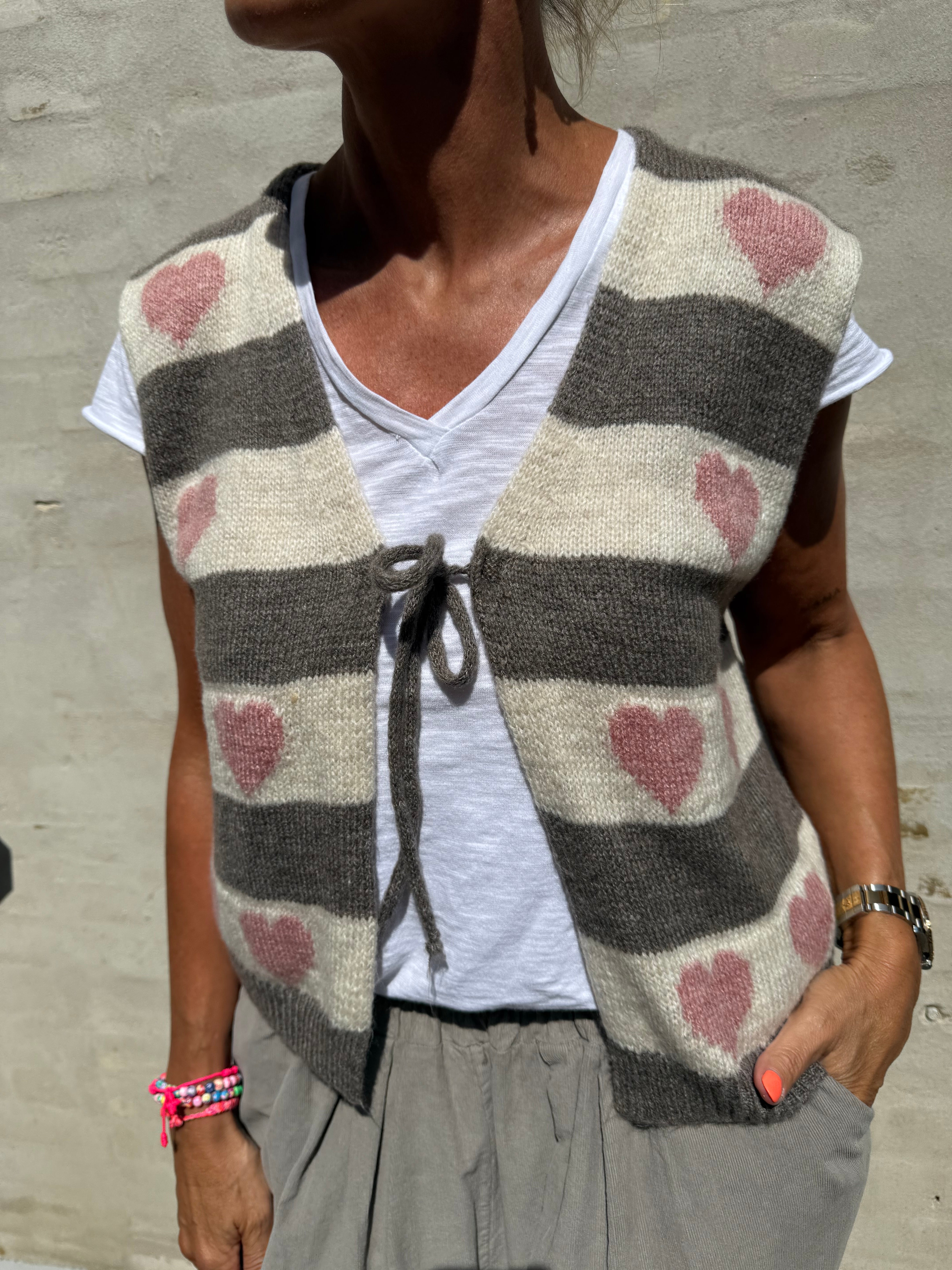 PREORDER Phoenix Knit Vest - Old Rose