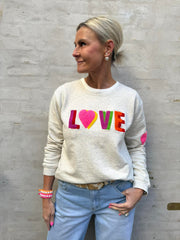 Sweat LOVE - Auora rosa med orange broderi klassiker