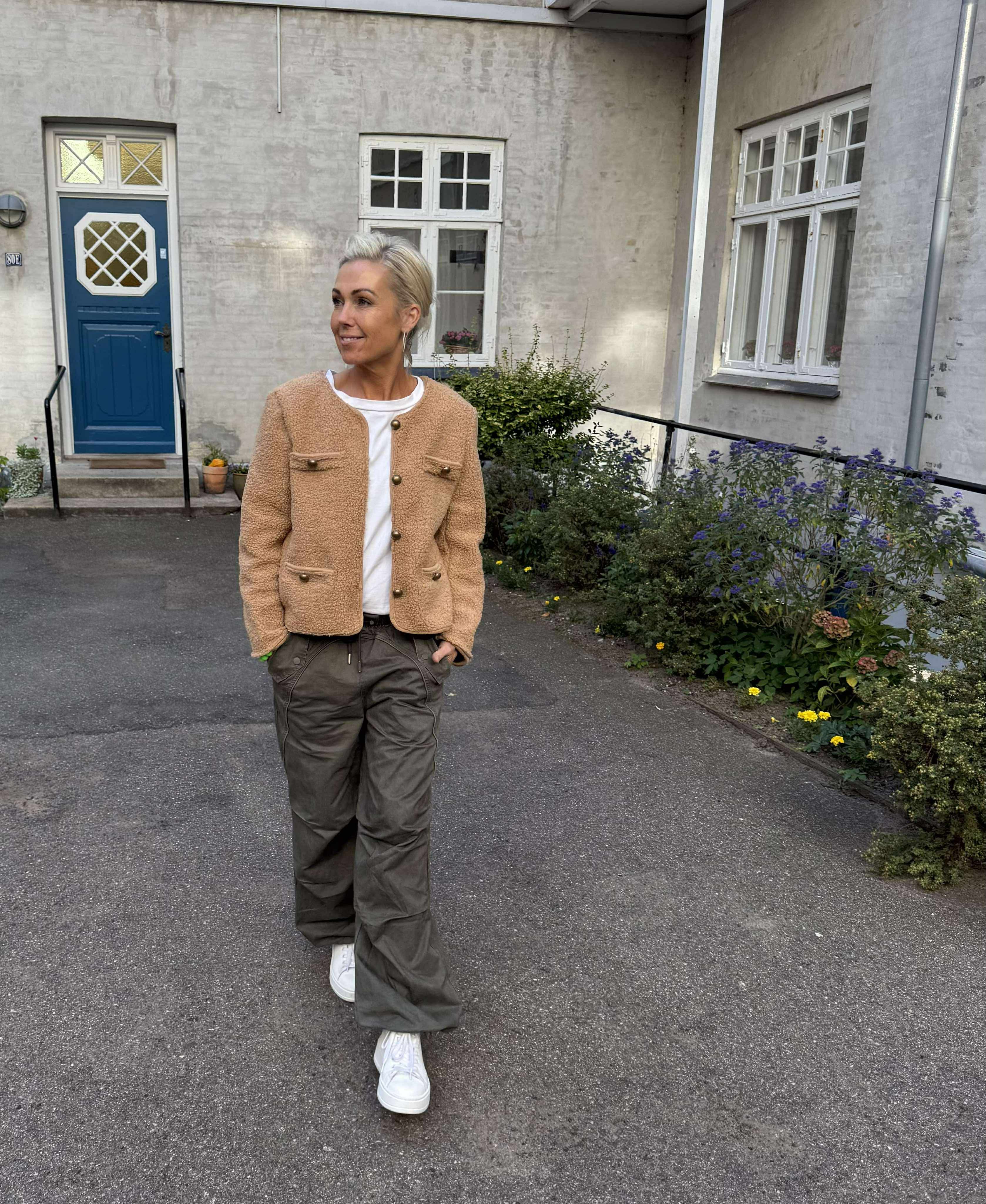 Frost Jacket - Beige