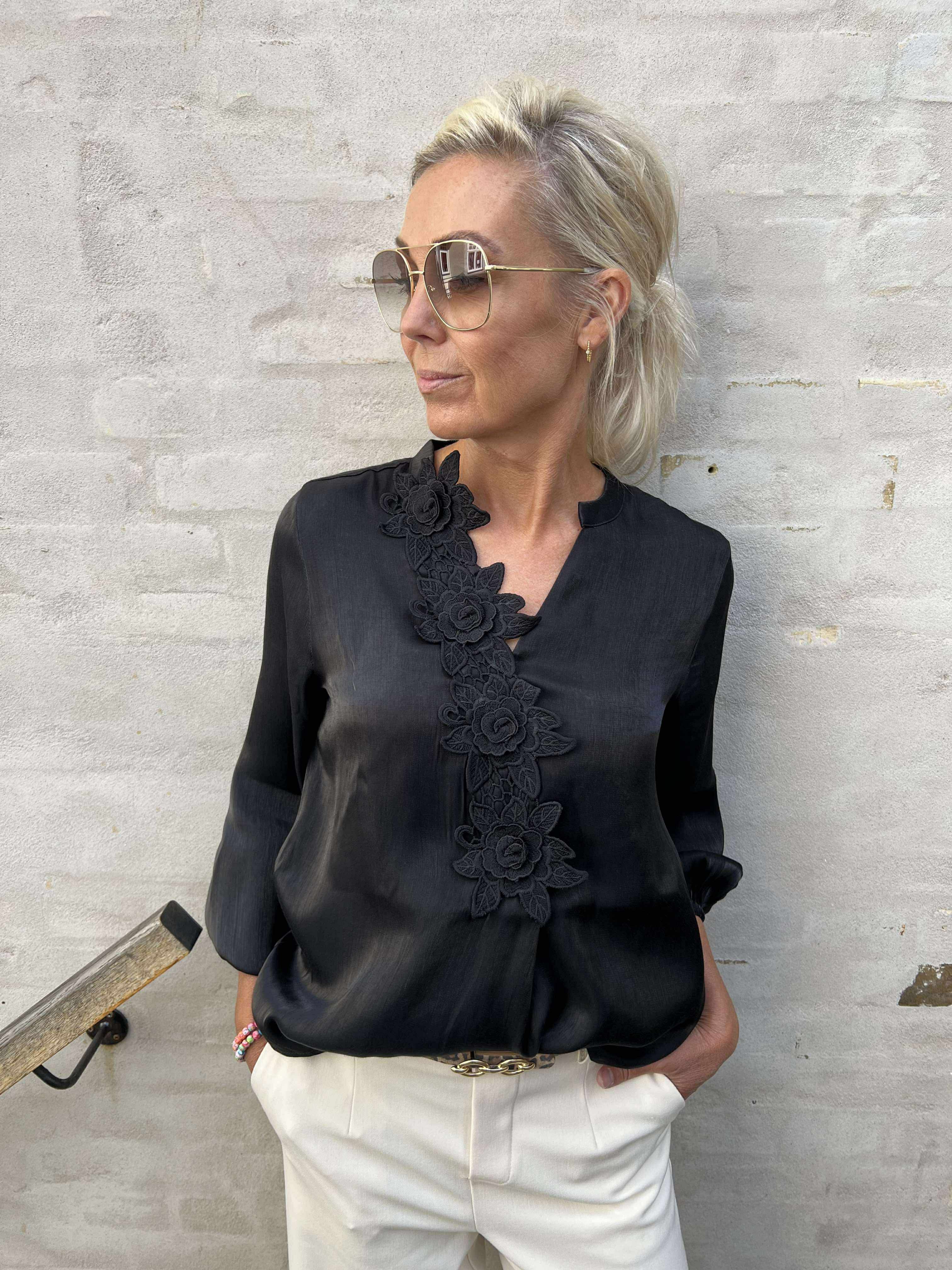 Fiola Blouse - Black