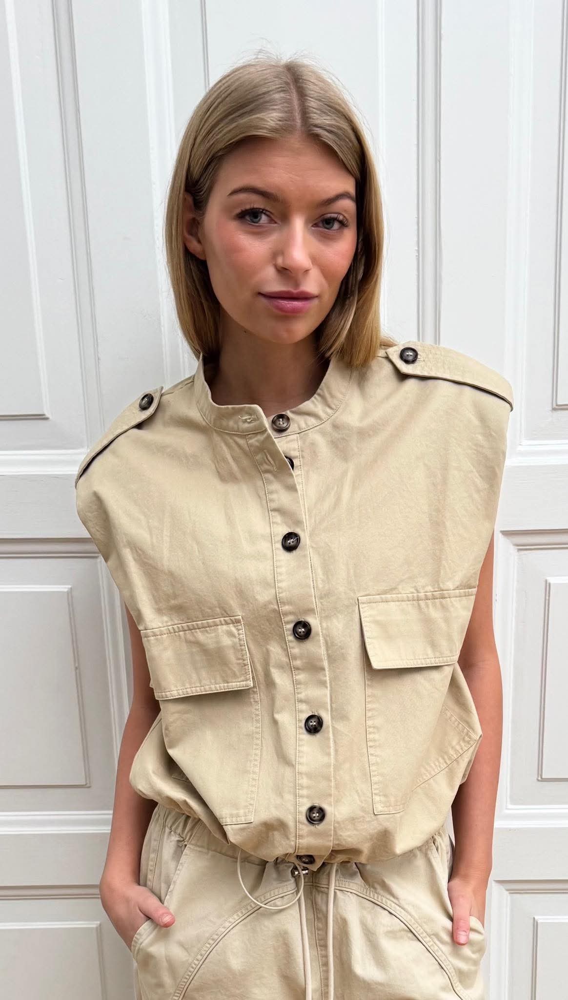 Carrie Bomber Vest- Sand