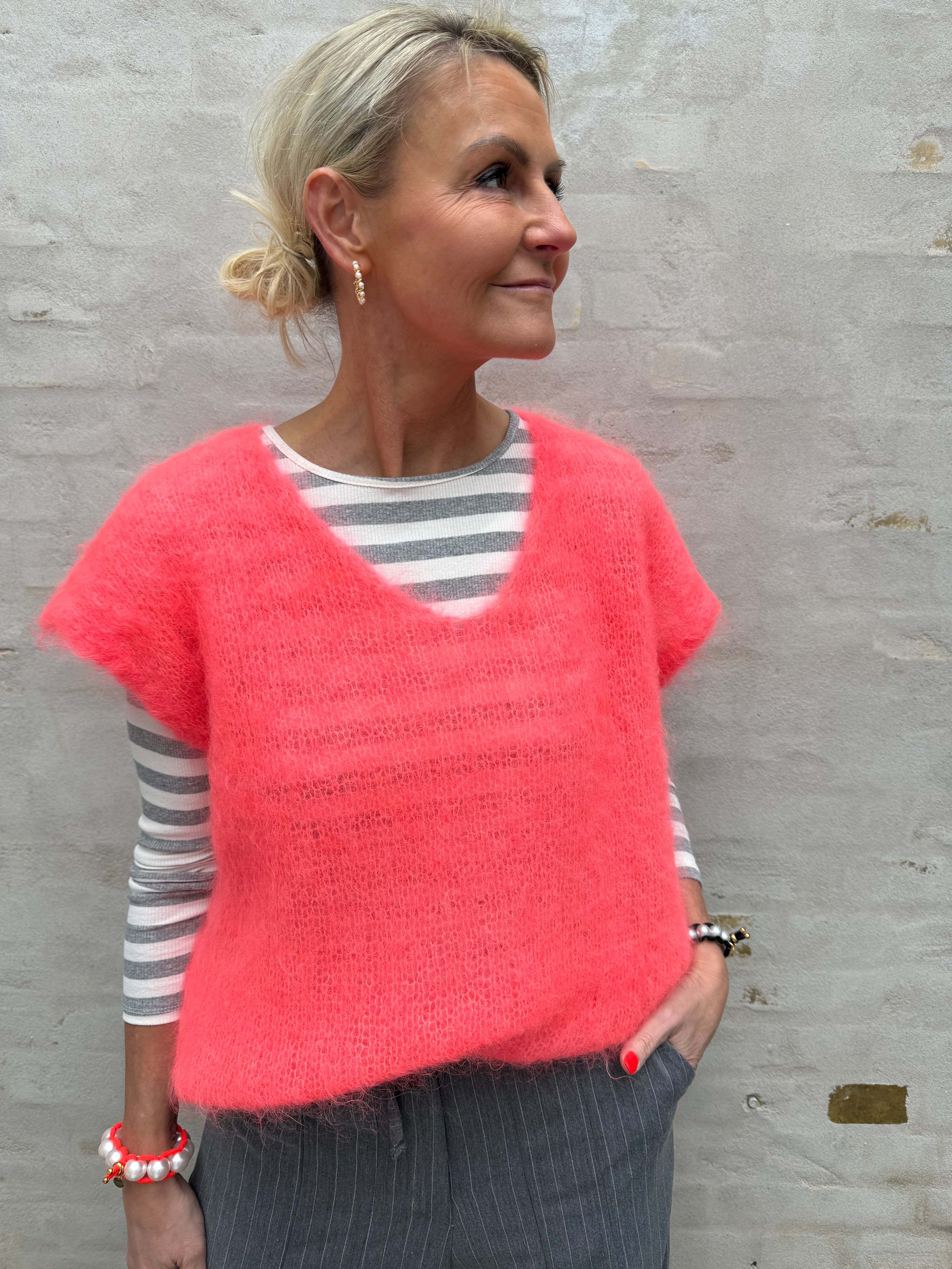 Milana Knit Vest - Coral