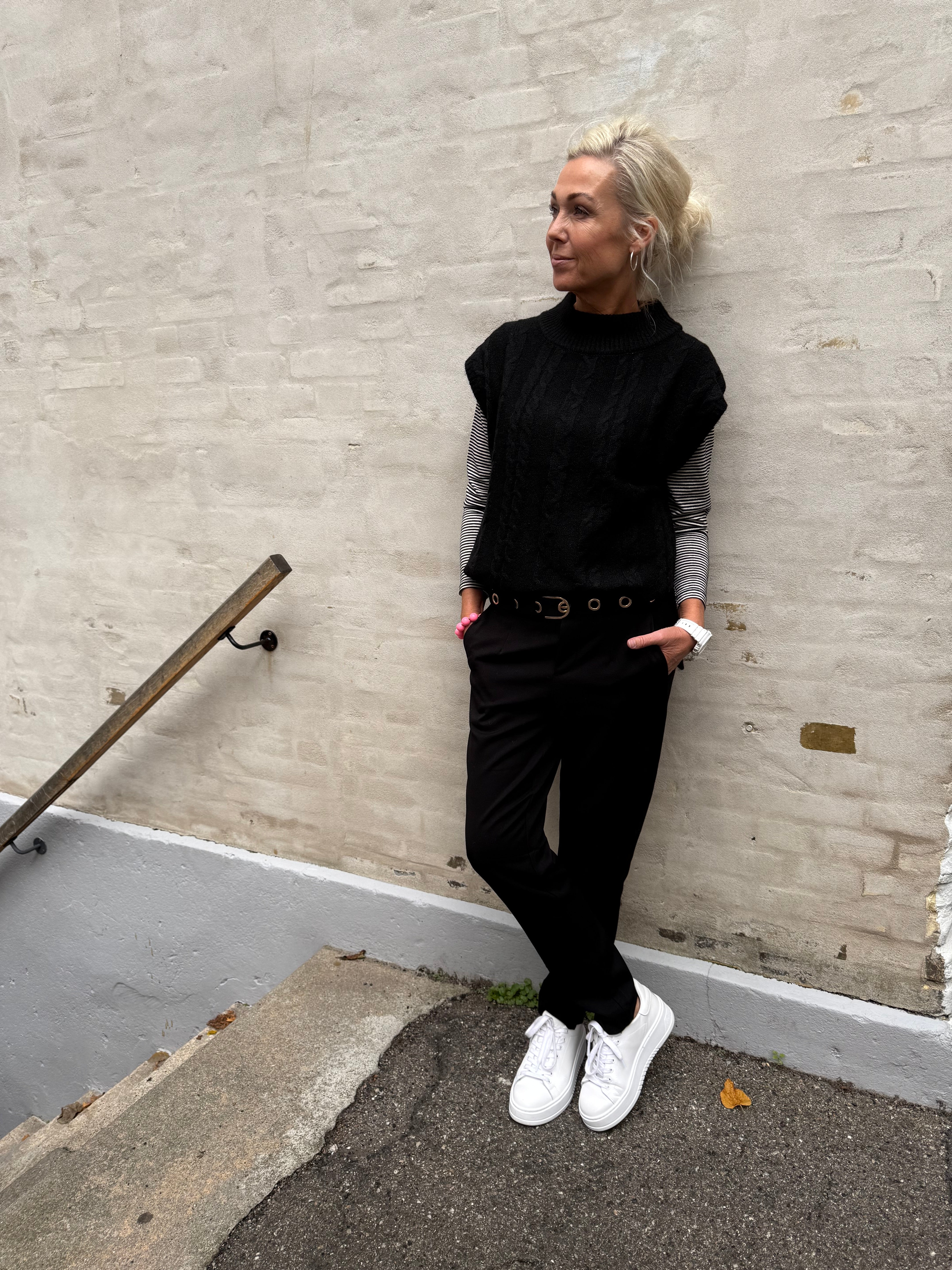 JOFIA PONCHO - Black