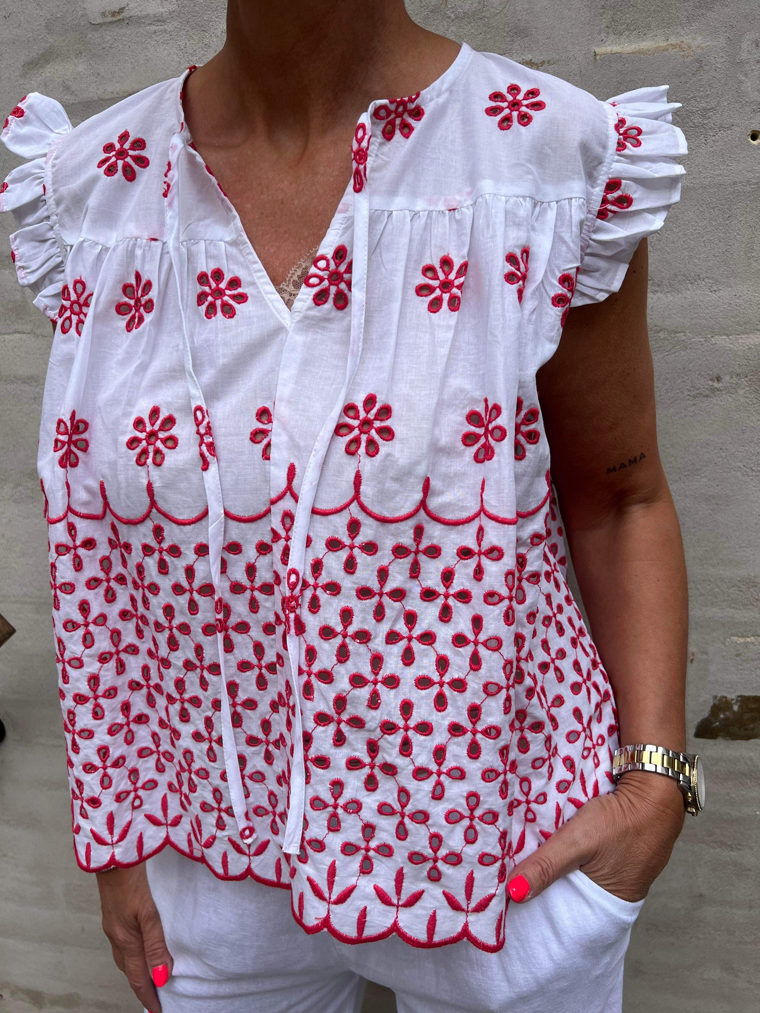 Lilly embrodery white/red