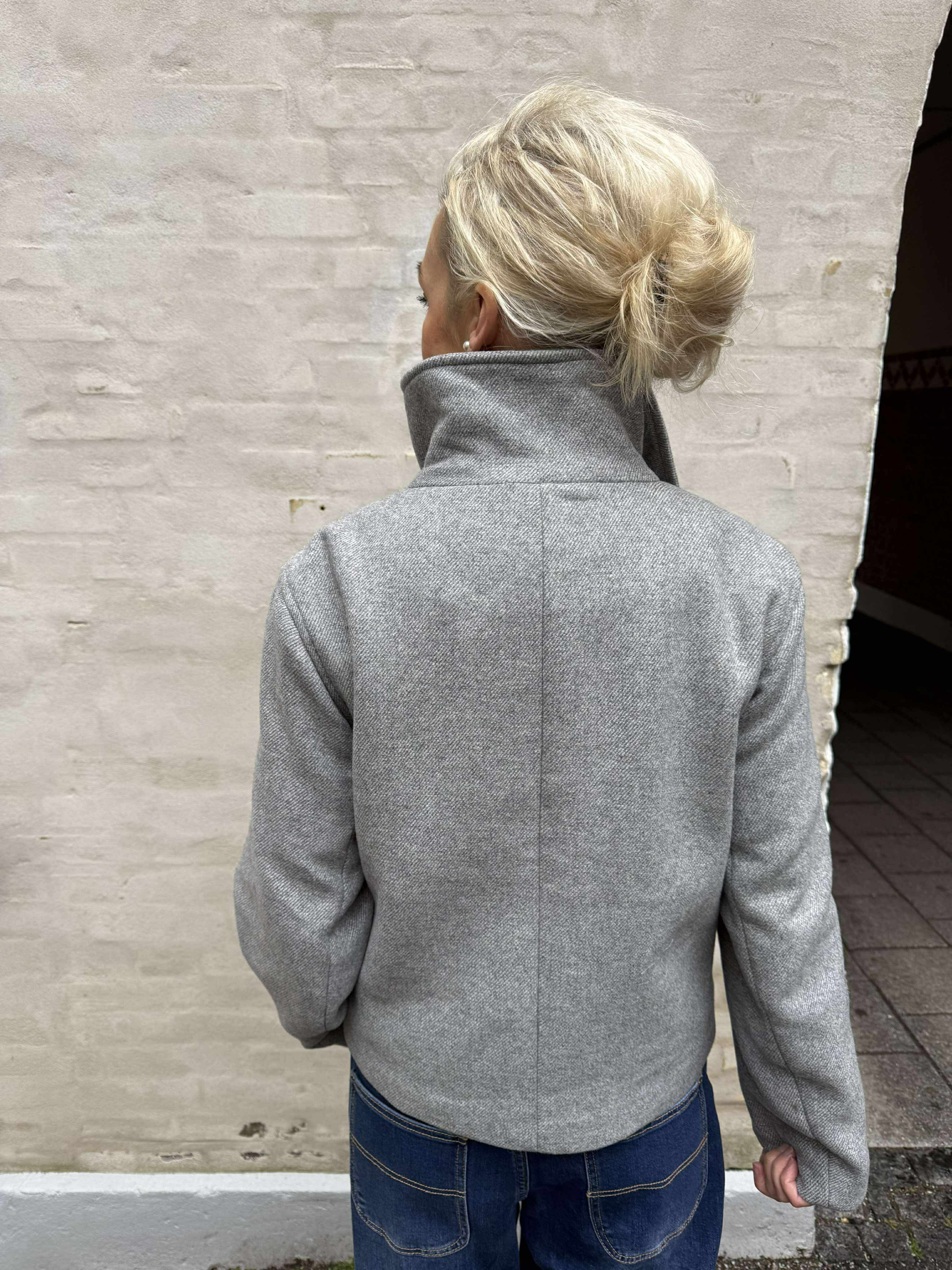 RIKI SHORT JACKET - Medium Grey Melange
