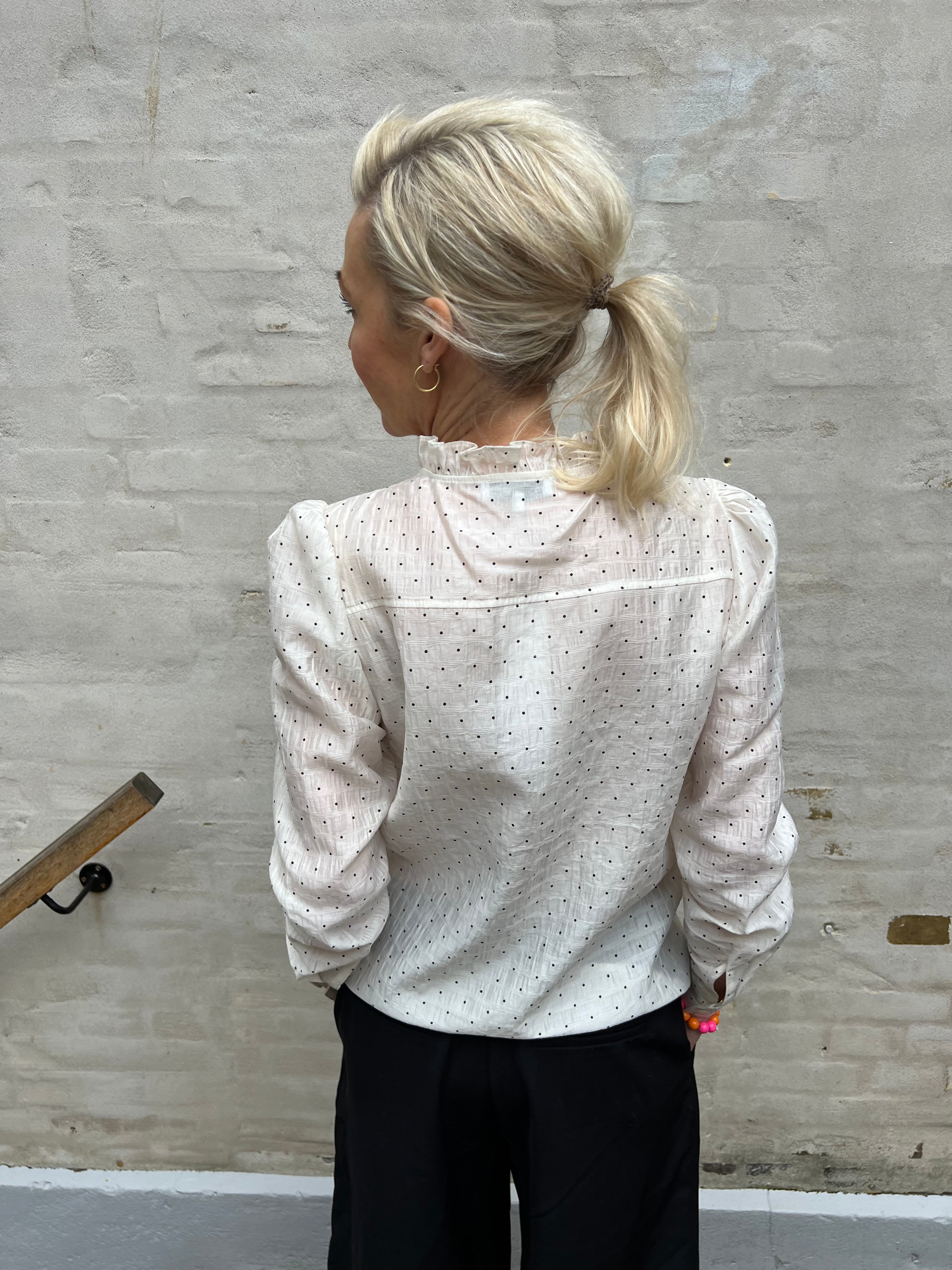 Mili smal dot blouse off white