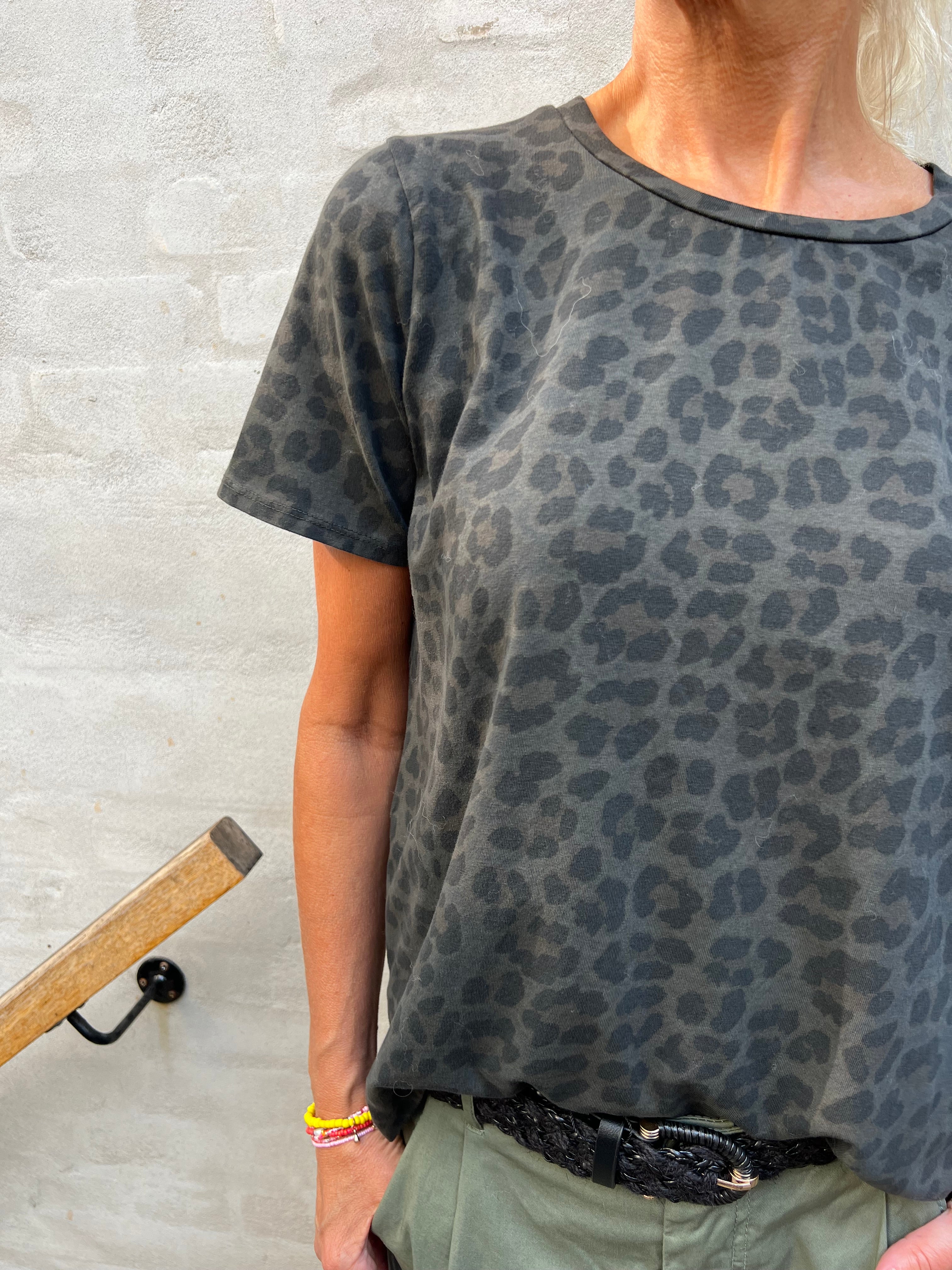 Zelda S/S t-shirt GREY leopard