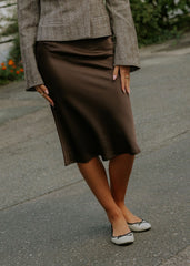Mindie Heavy Sateen Skirt - Mörkbrun