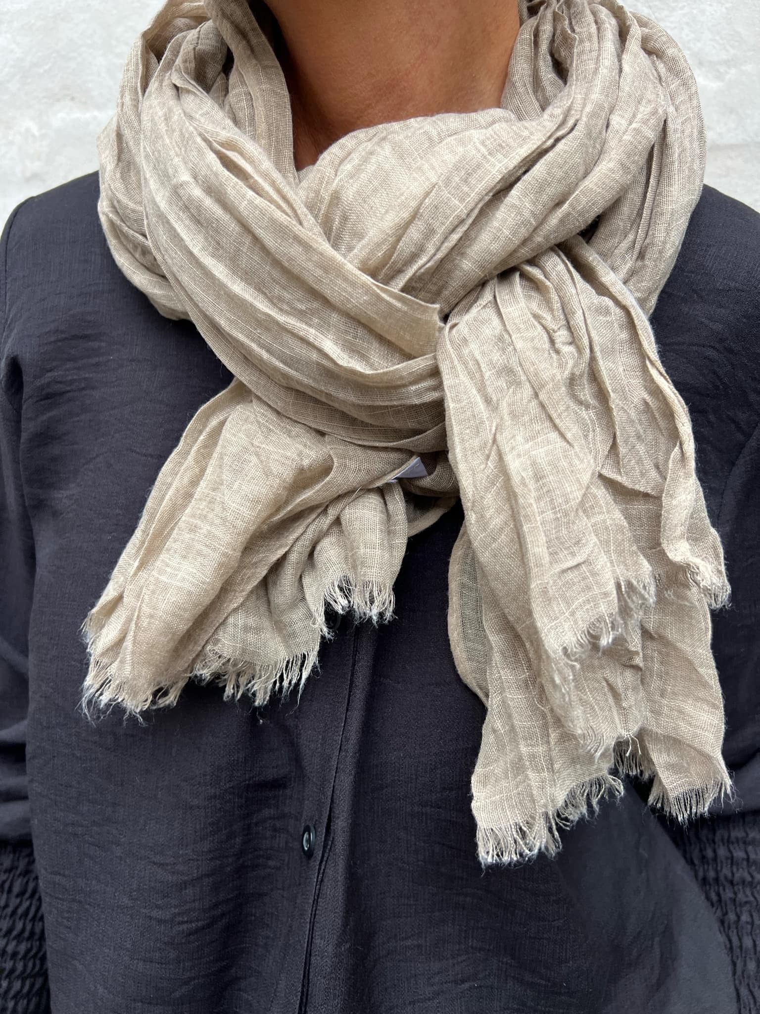 Ramona scarf taupe