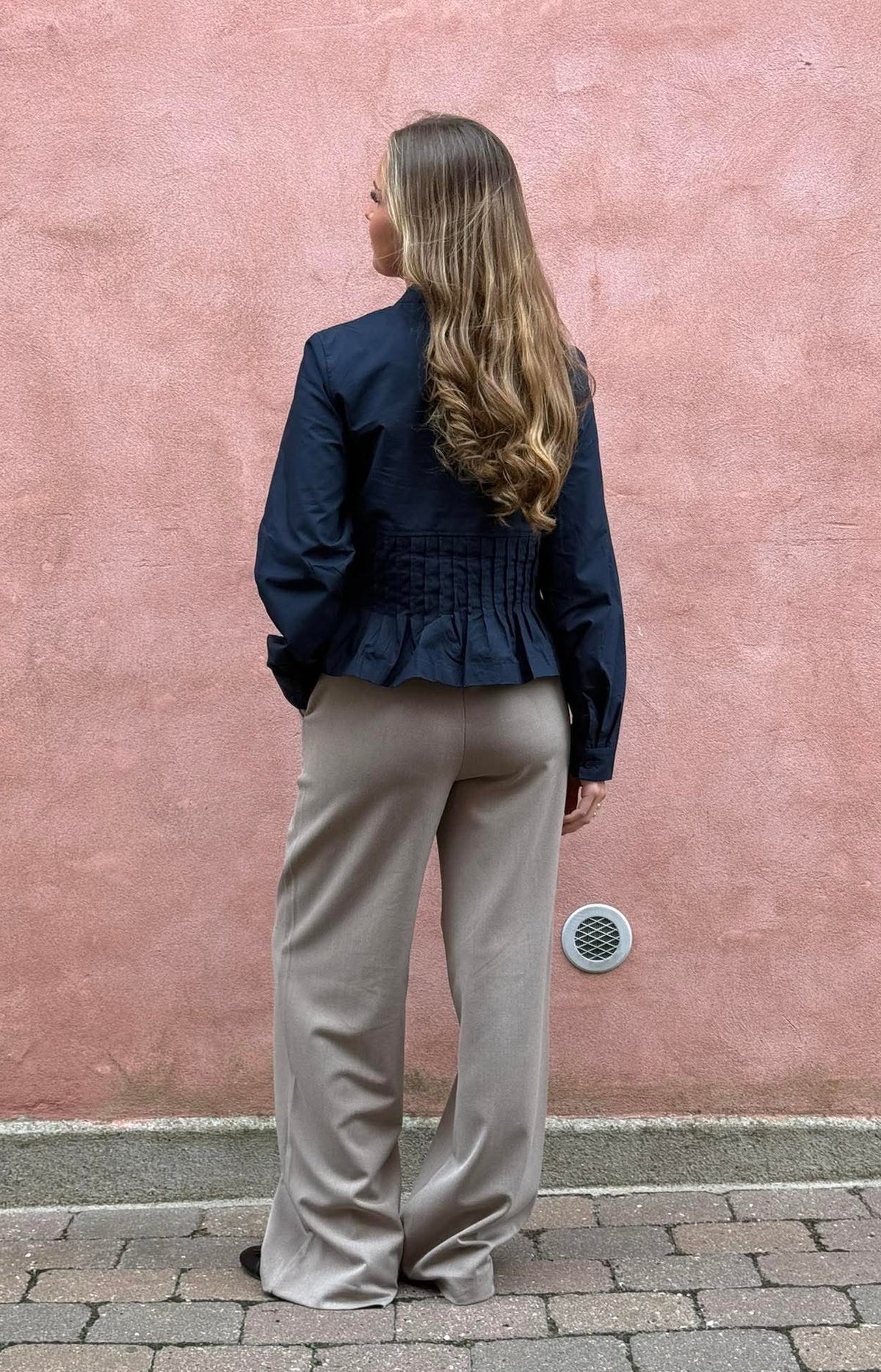 ADONA L/S REG. PLEAT SHIRT - Sky Captain